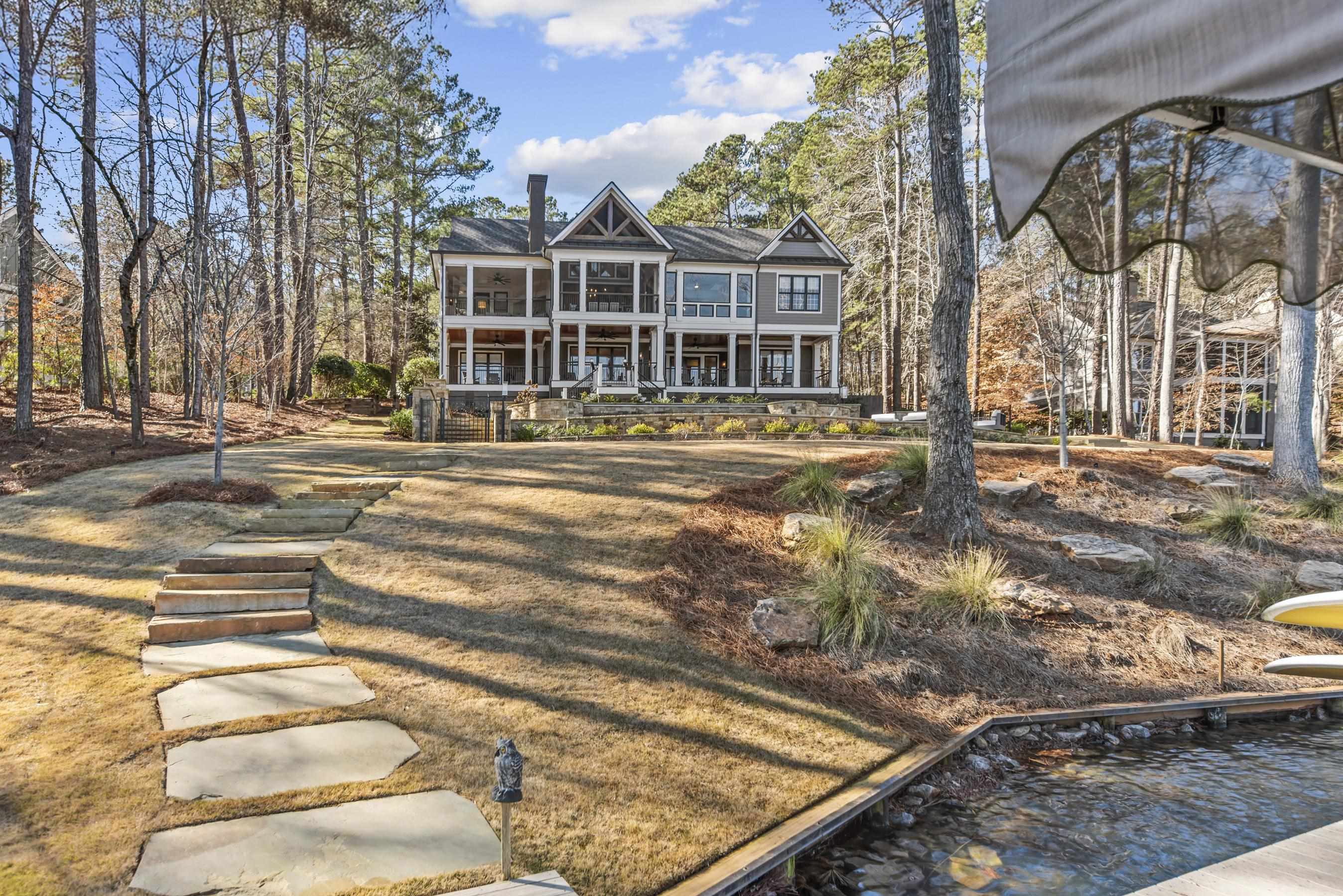 1131 DAVISON DRIVE image 3