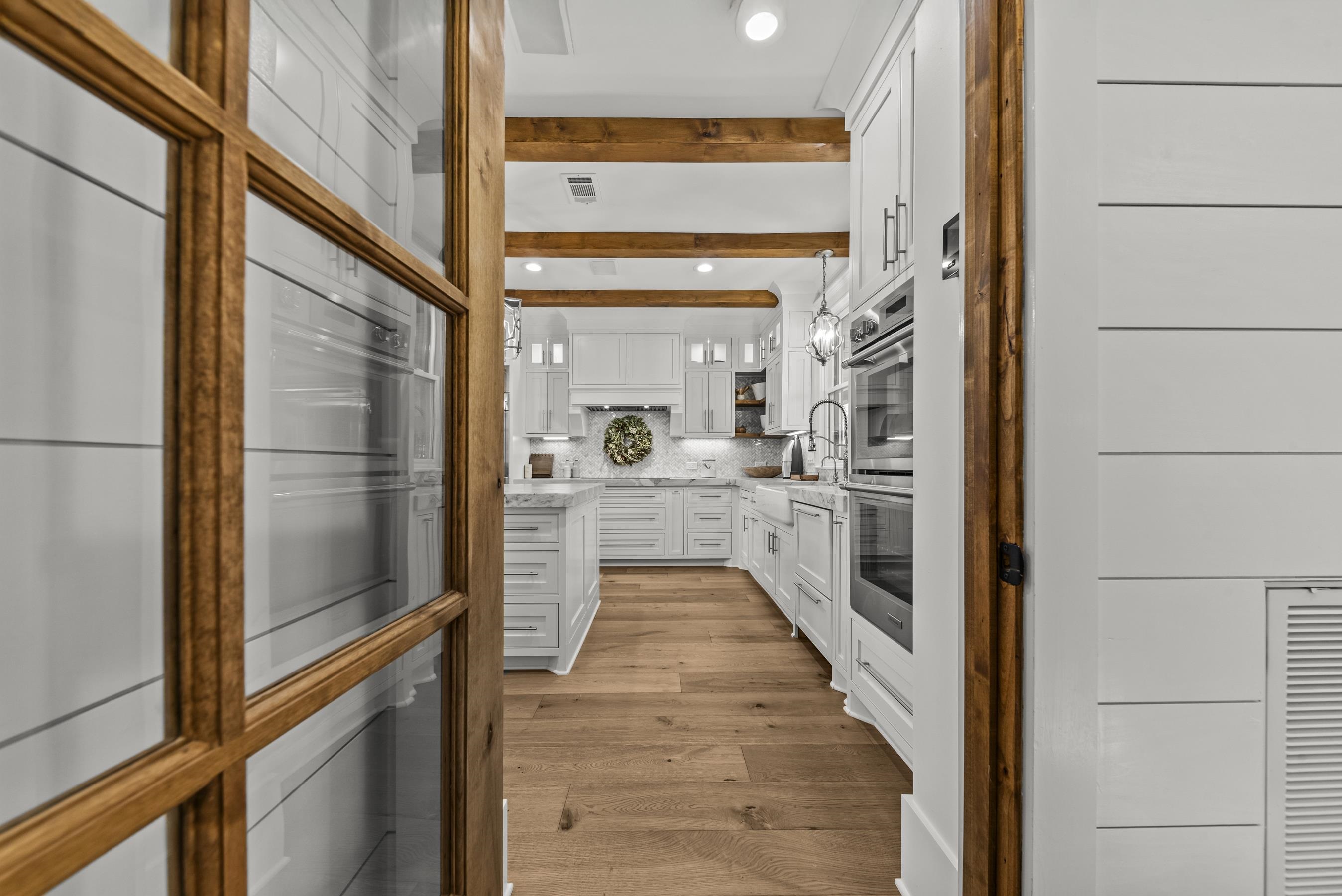 1131 DAVISON DRIVE image 42