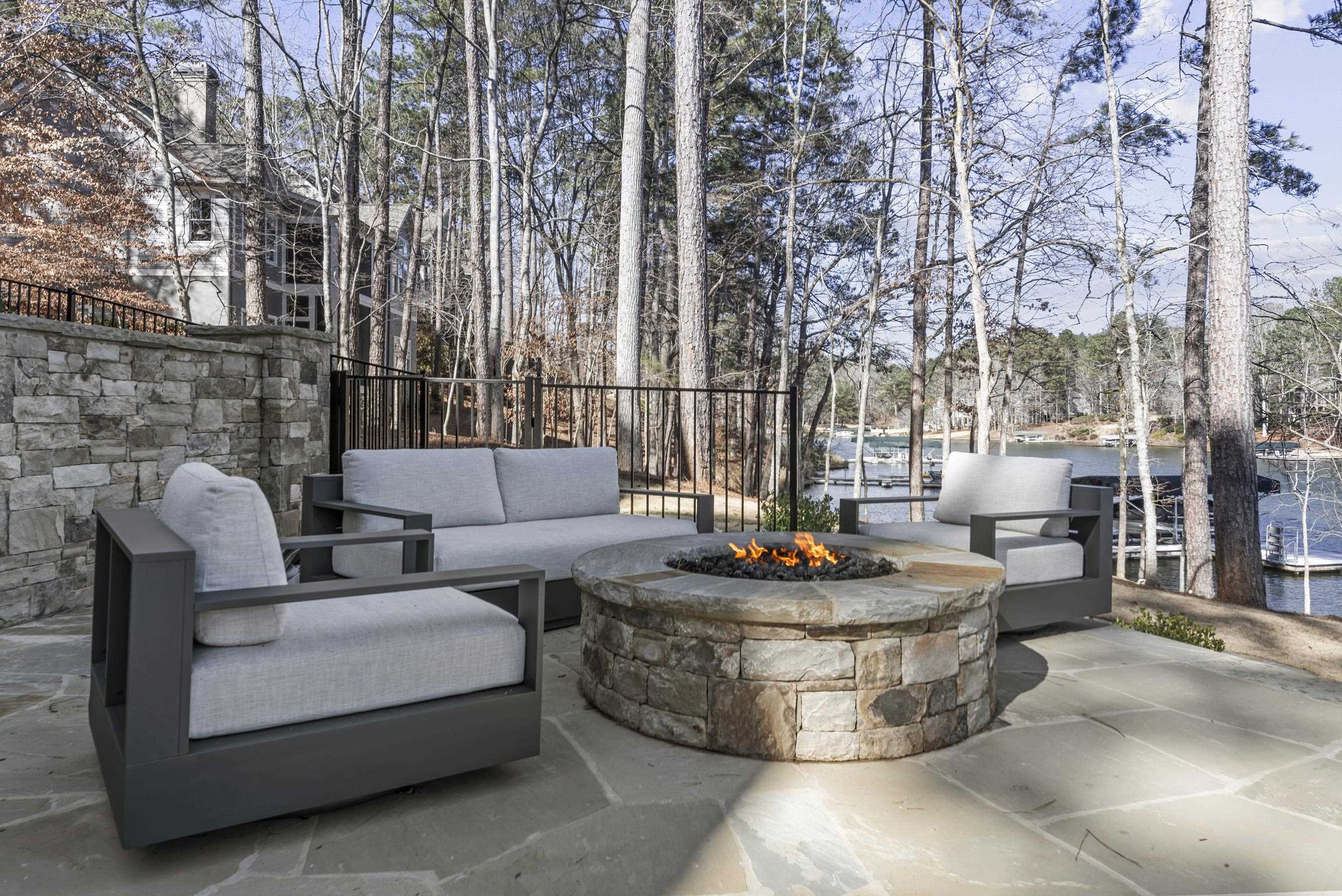 1131 DAVISON DRIVE image 7