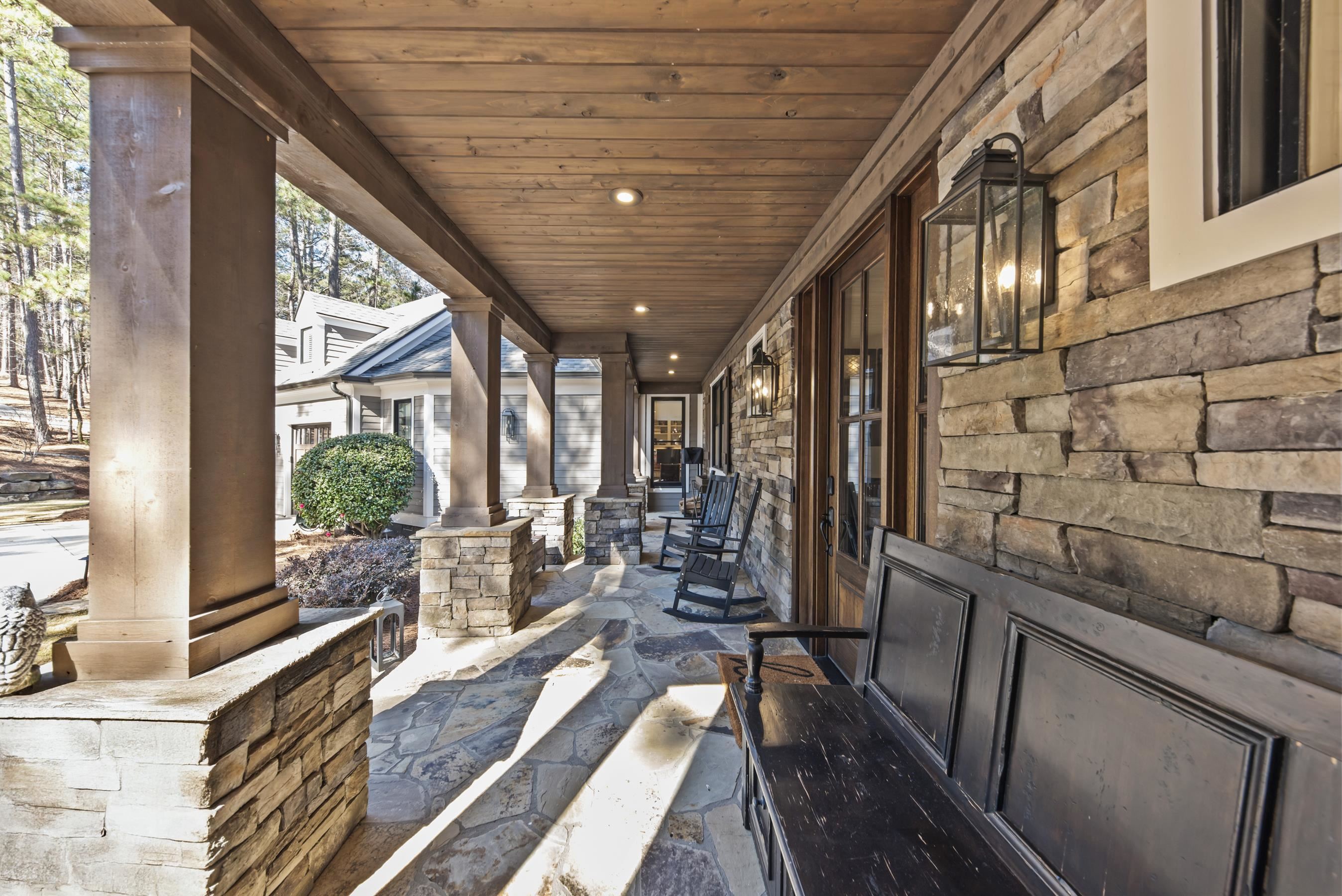 1131 DAVISON DRIVE image 8