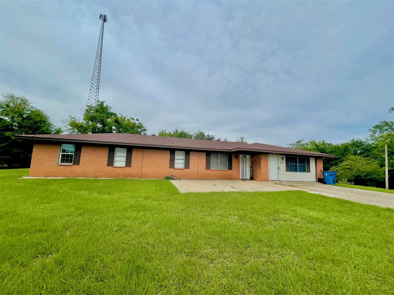 2201 East Old US 80 ,White Oak, TX 2201 East Old US 80 ,White Oak, TX