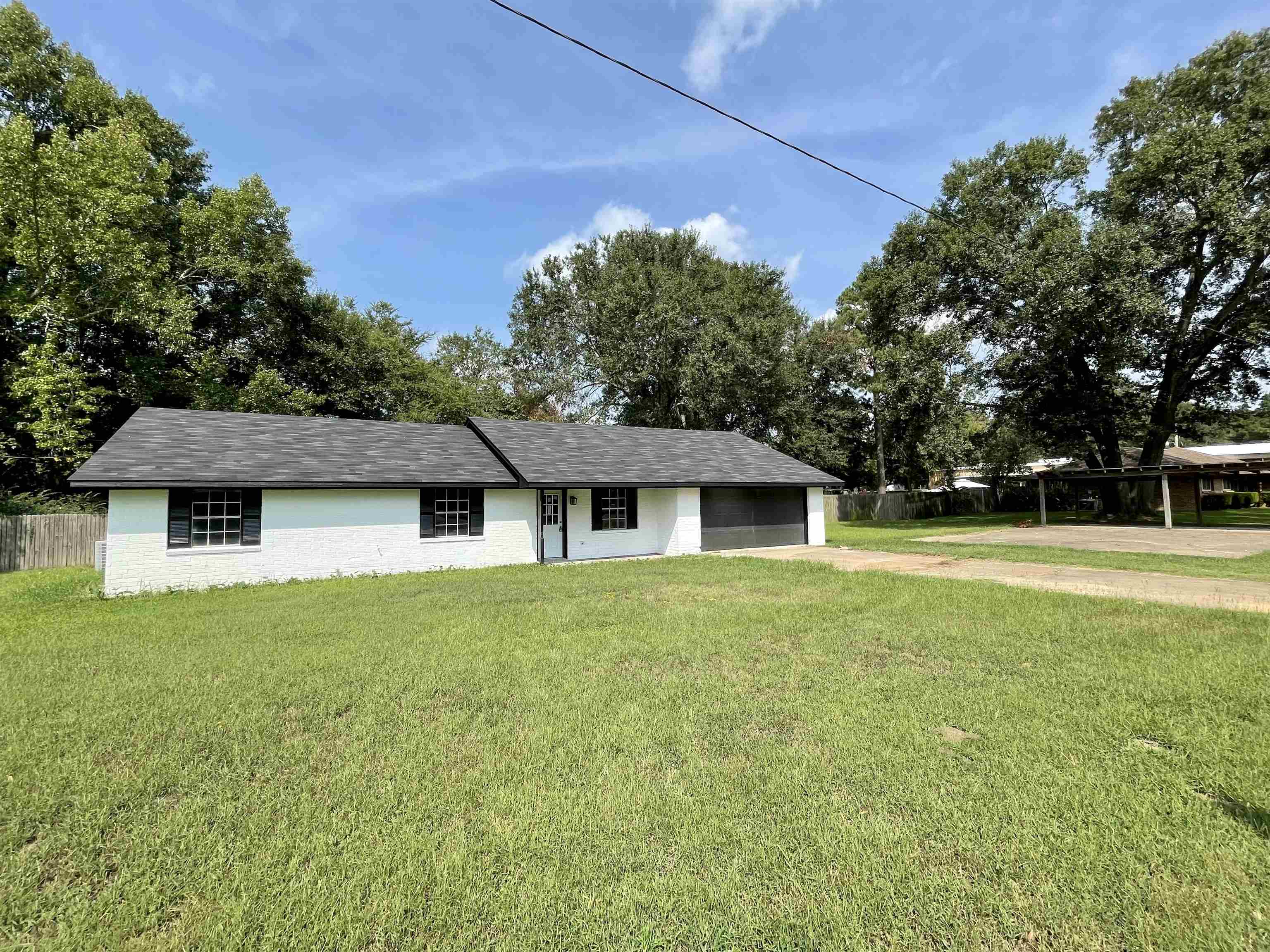 1009 WOODHAVEN DR ,Gladewater, TX 1009 WOODHAVEN DR ,Gladewater, TX