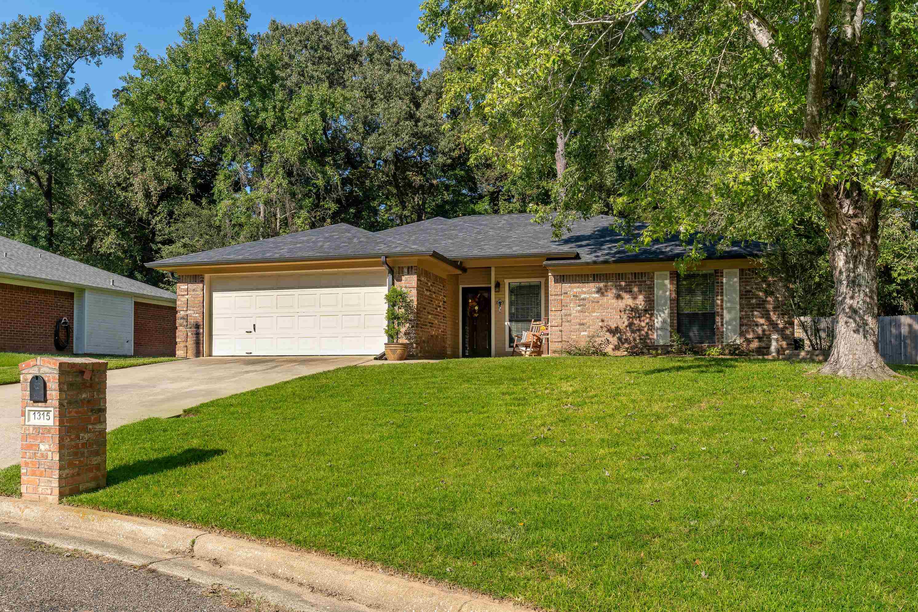 1315 CREEK BEND ST N,White Oak, TX 1315 CREEK BEND ST N,White Oak, TX