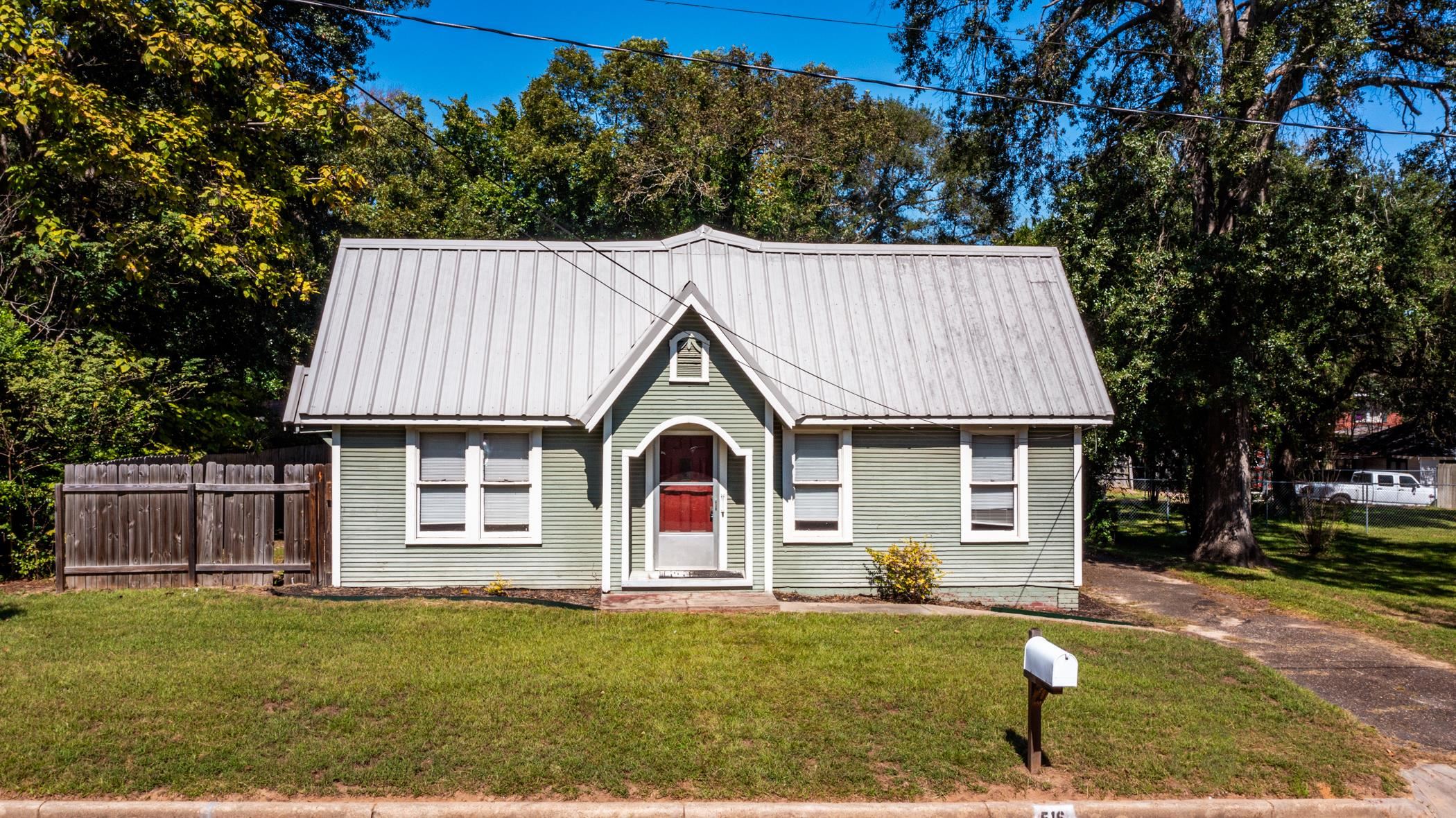 516 Butler St. W,Gilmer, TX 516 Butler St. W,Gilmer, TX