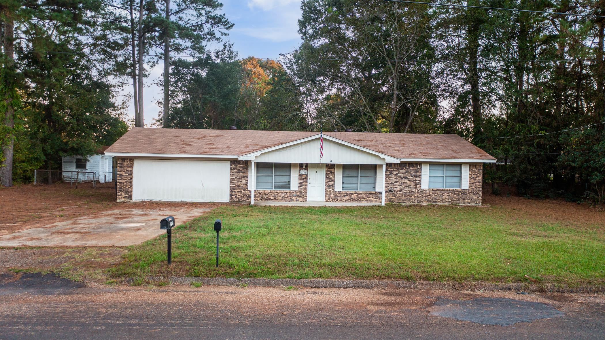 2205 Hampton W,Gladewater, TX 2205 Hampton W,Gladewater, TX