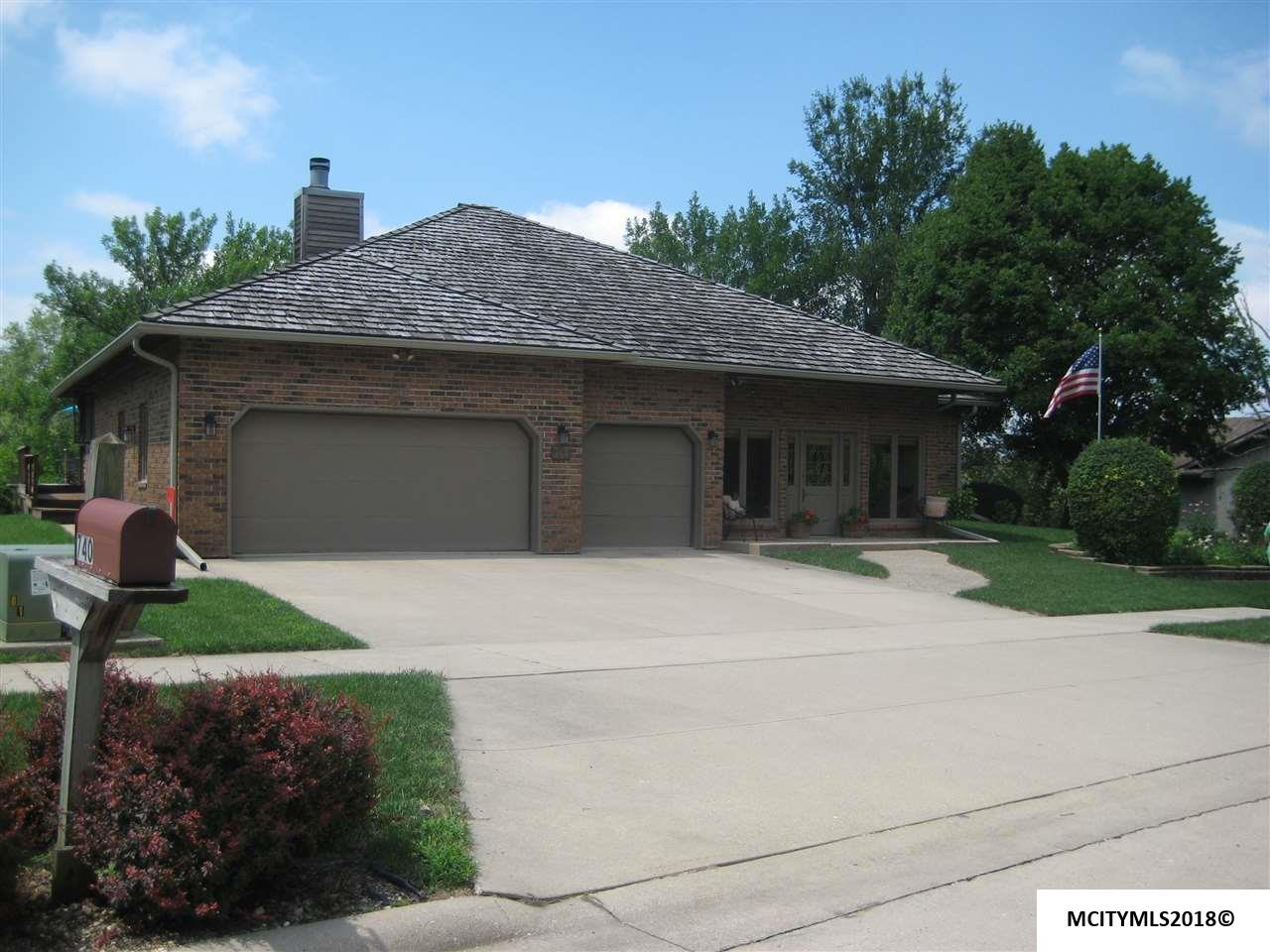 Mason City Property Briarstone