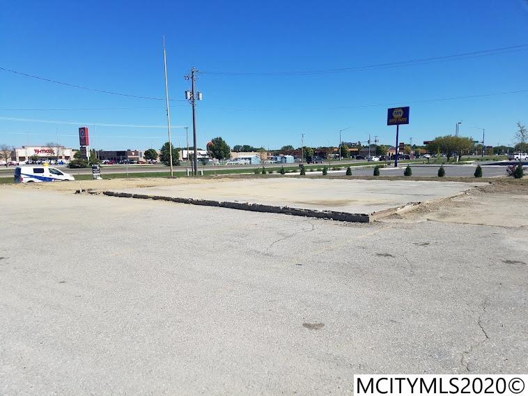 Commercial for sale in MASON CITY, Iowa, 200063