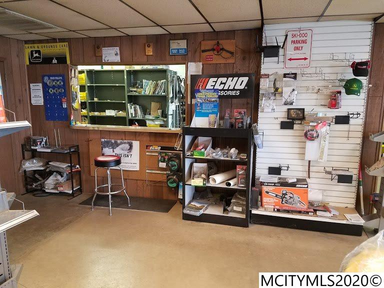Commercial for sale in MASON CITY, Iowa, 200063
