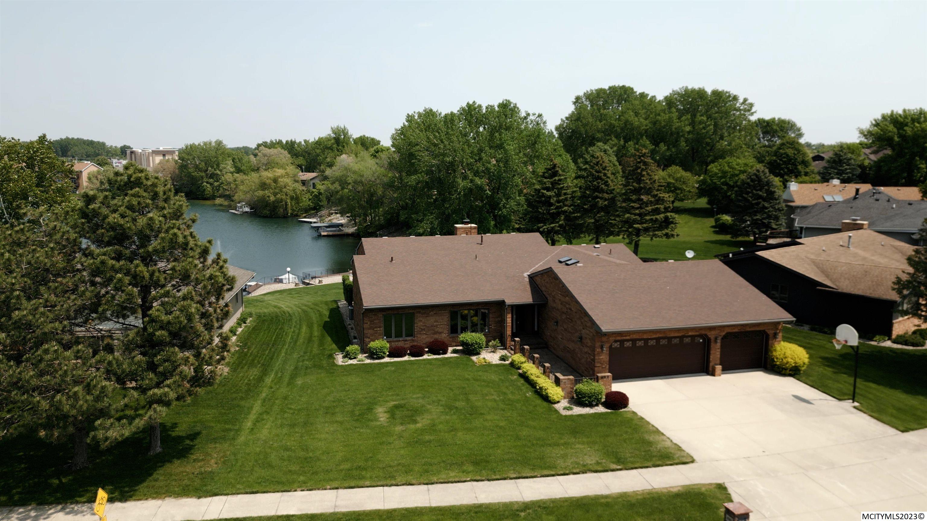 Mason City Property Briarstone