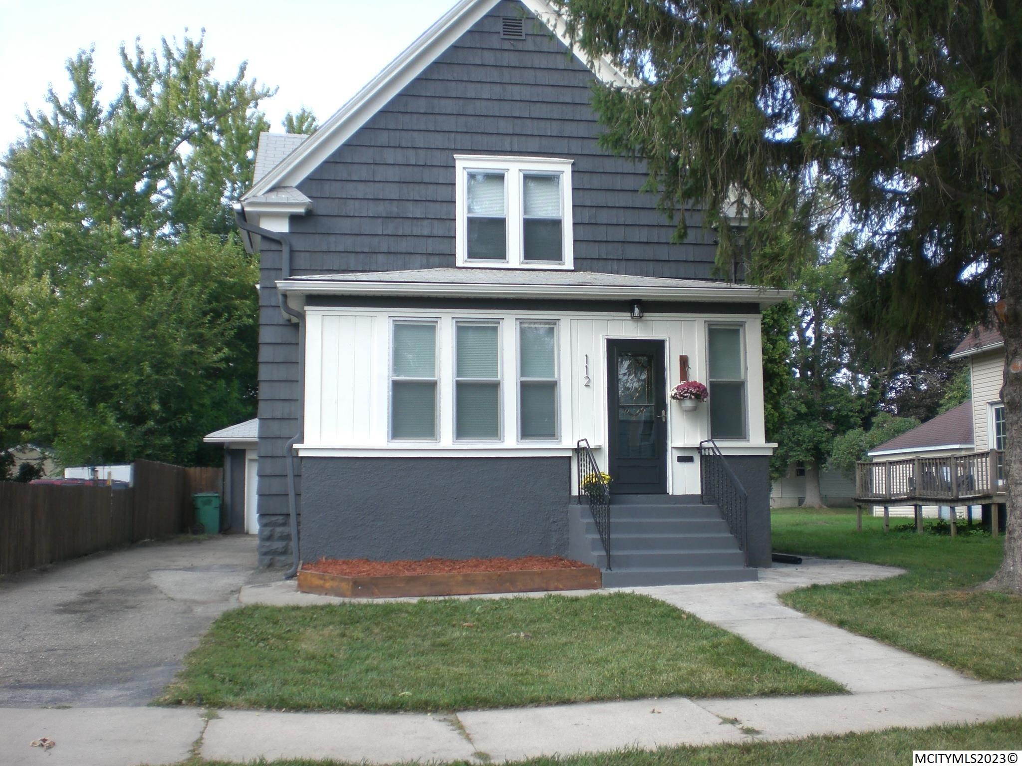 112 14th NW