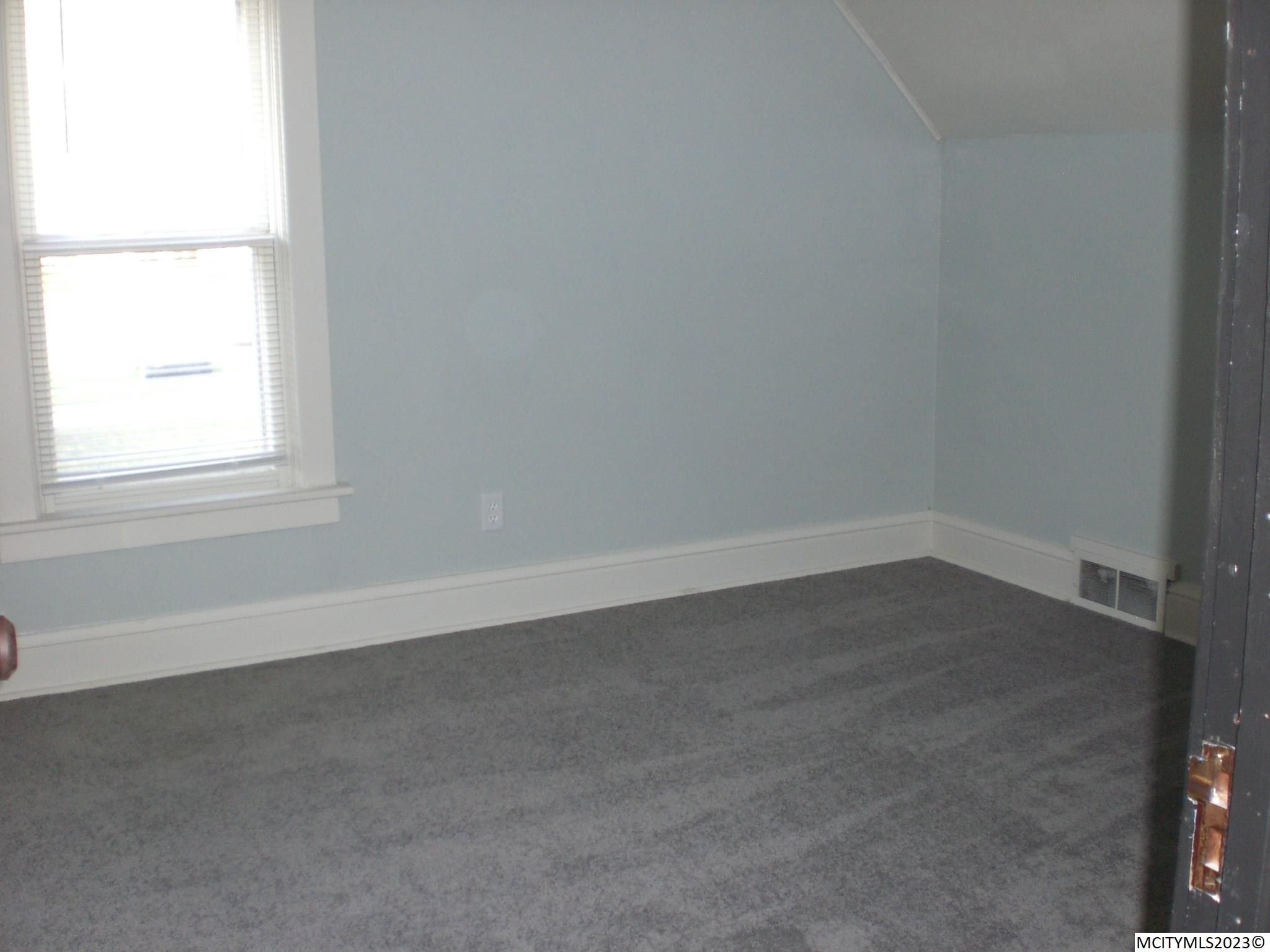 112 14th NW