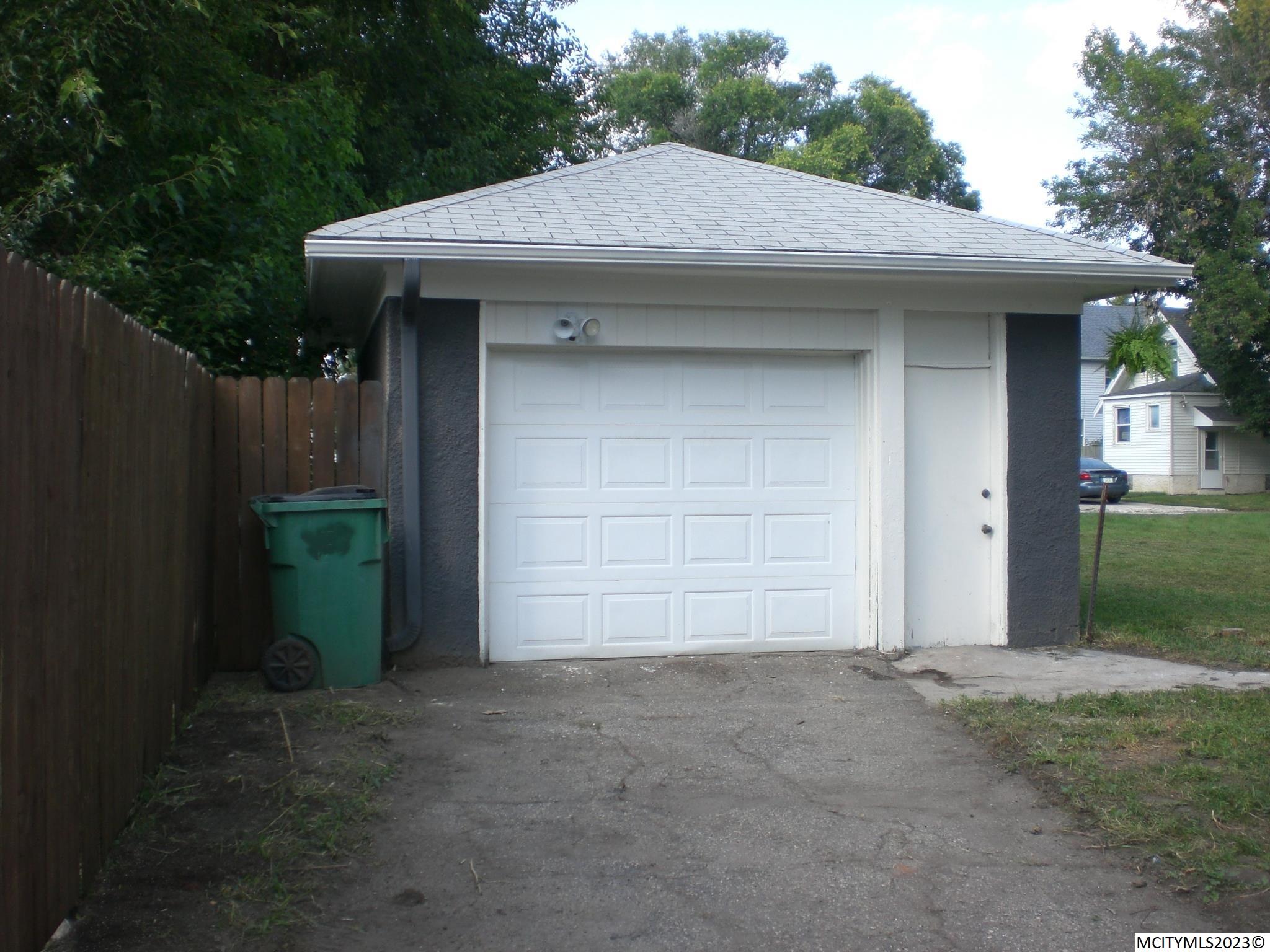 112 14th NW