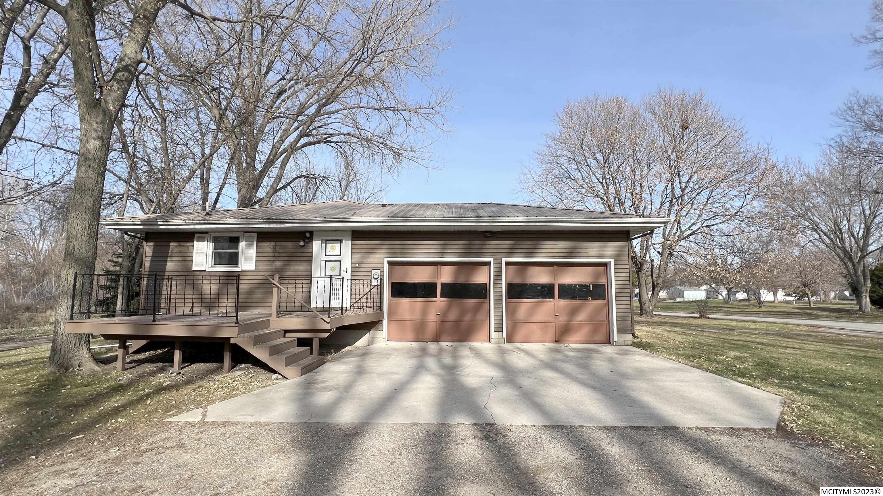 Residential for sale in MASON CITY, Iowa, 230857