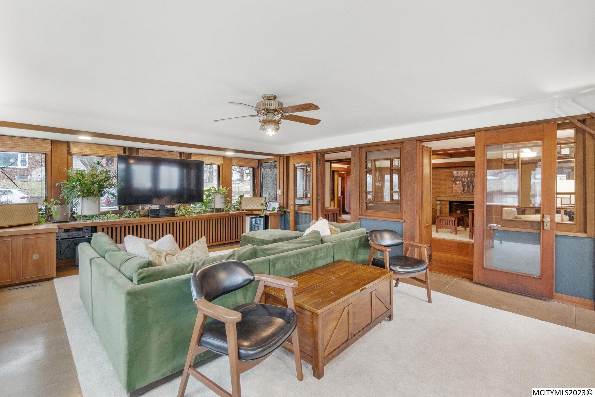 Homes Hildebrand Real Estate