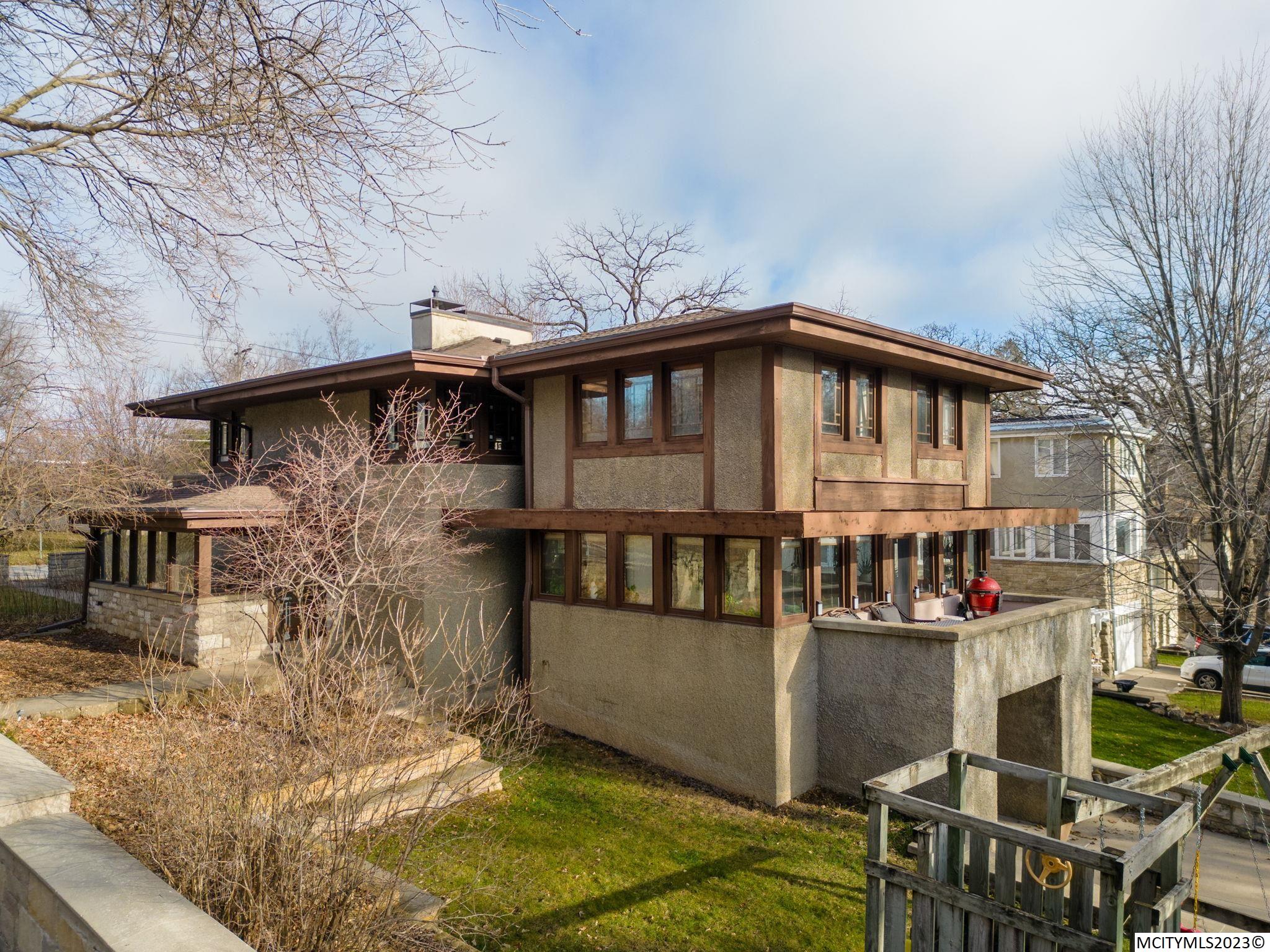 Homes Hildebrand Real Estate