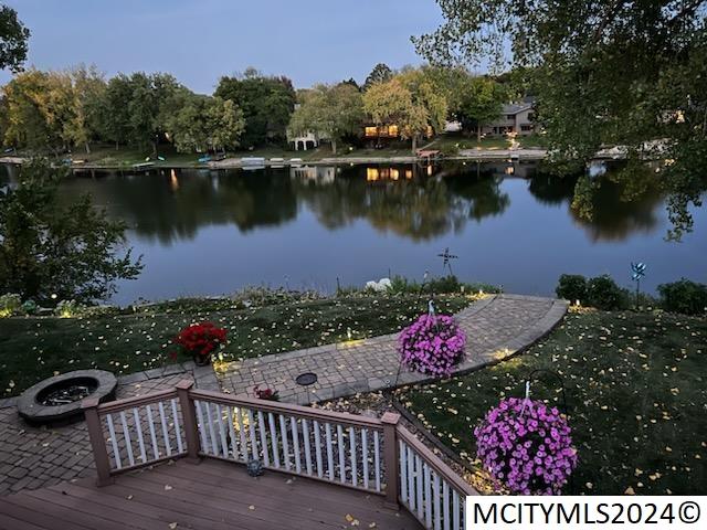 11 Knollwood Ct