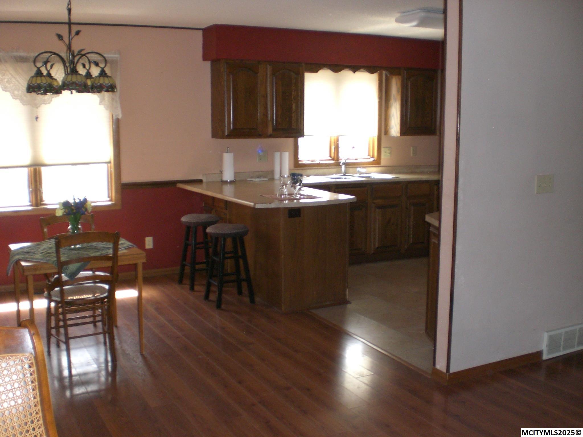 2166 Springview Dr