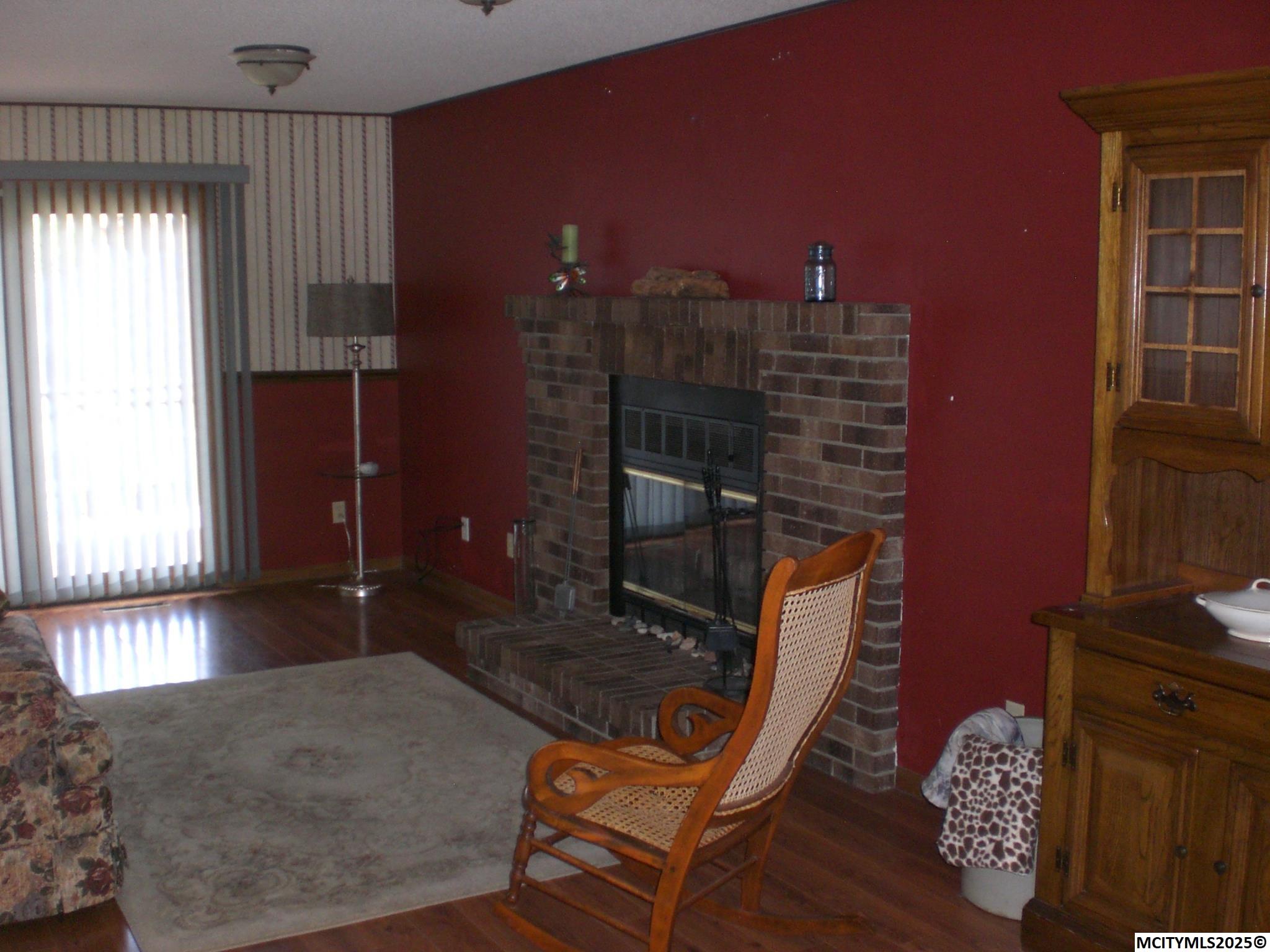 2166 Springview Dr