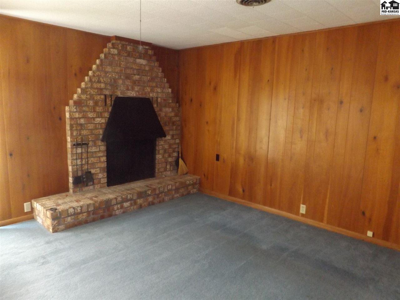 202 S New St