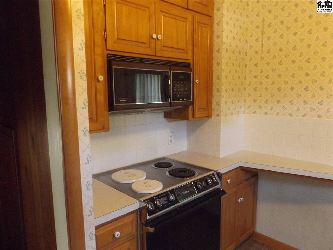 202 S New St