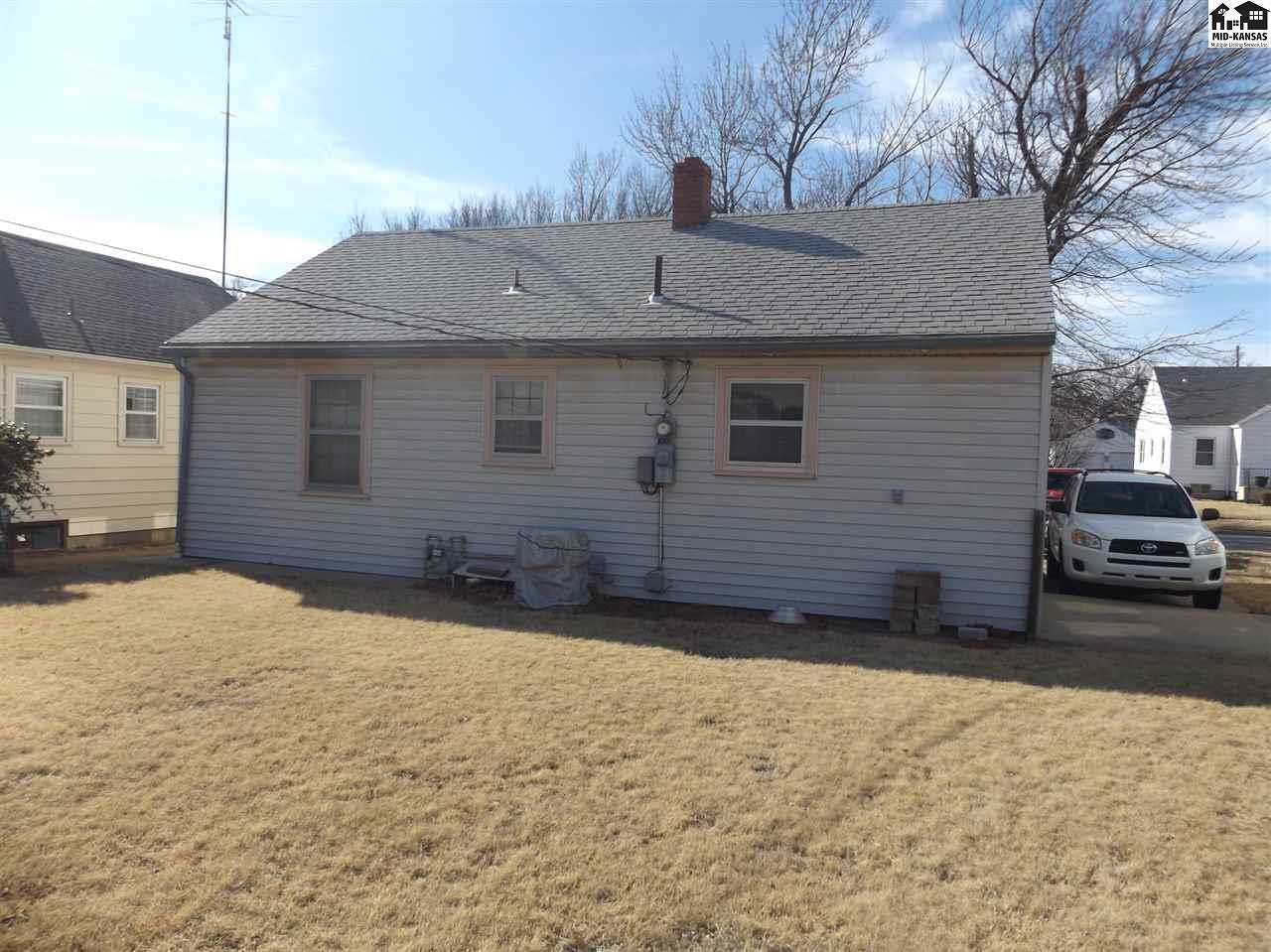 206 Stout St