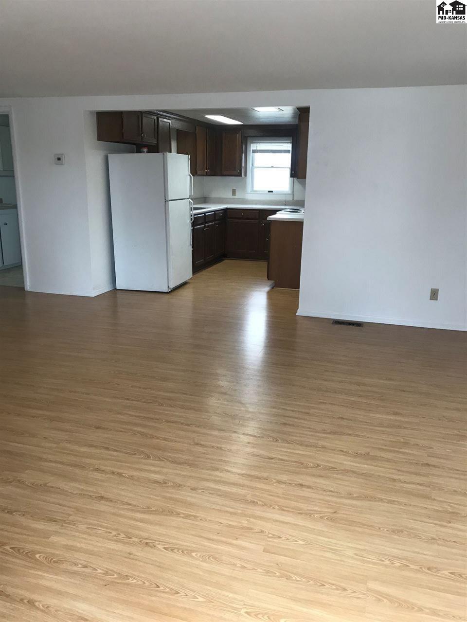 302 N Kingman Ave