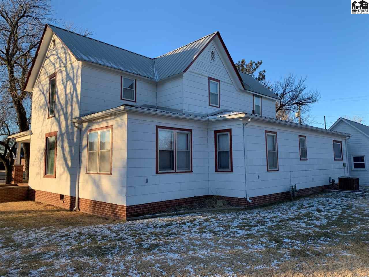 302 N Kingman Ave