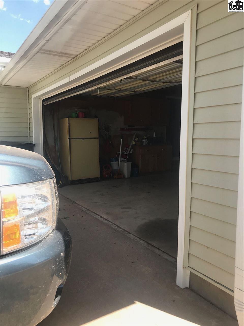 313 E El Dorado Ave