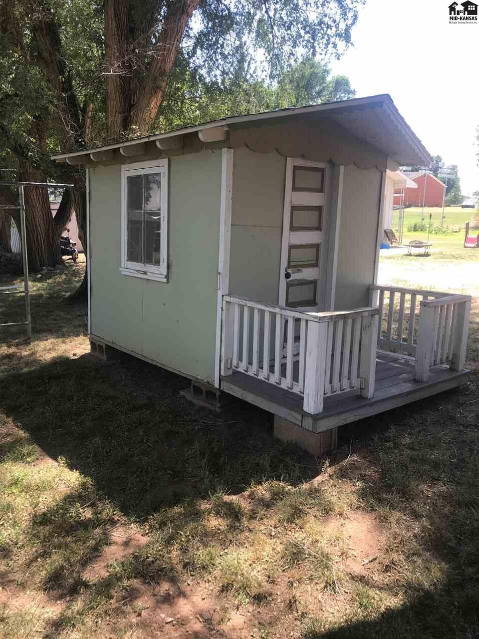 313 E El Dorado Ave