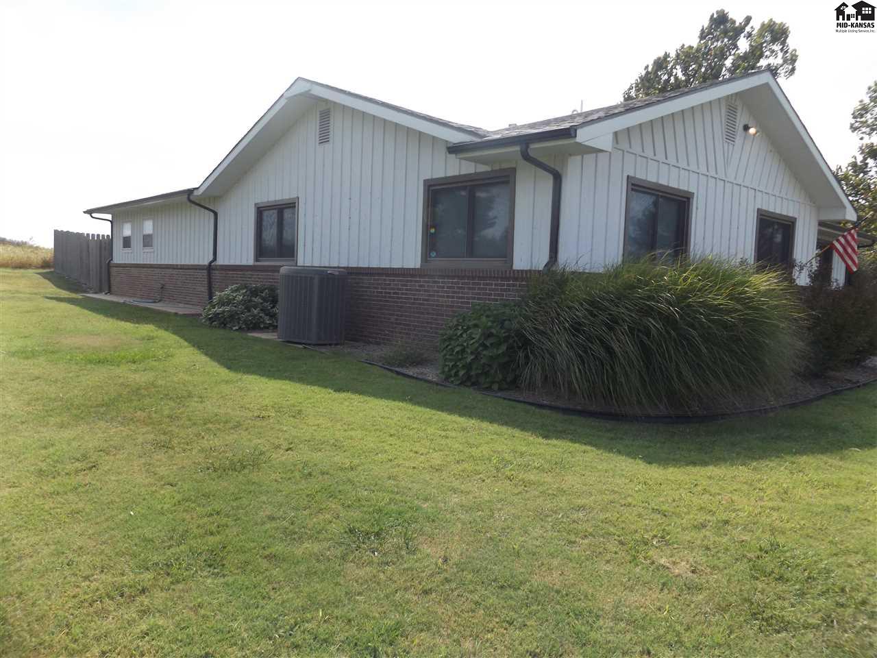 10185 Lake Rd