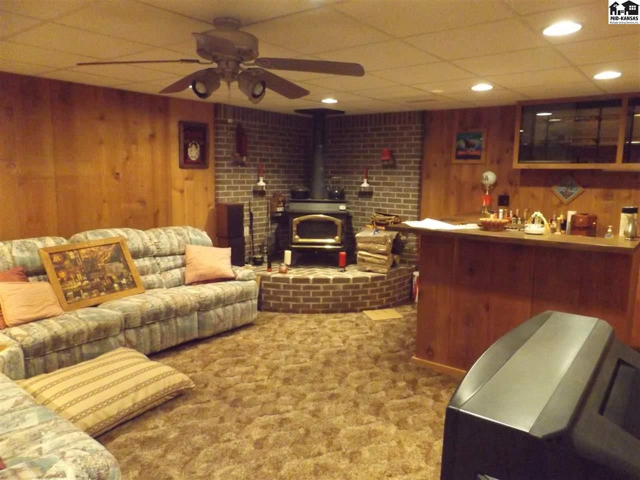 10185 Lake Rd