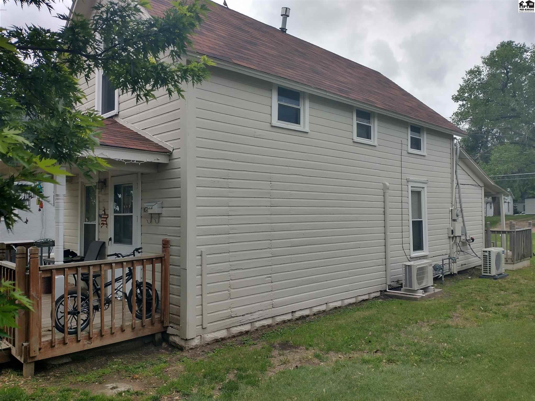 709 S Main