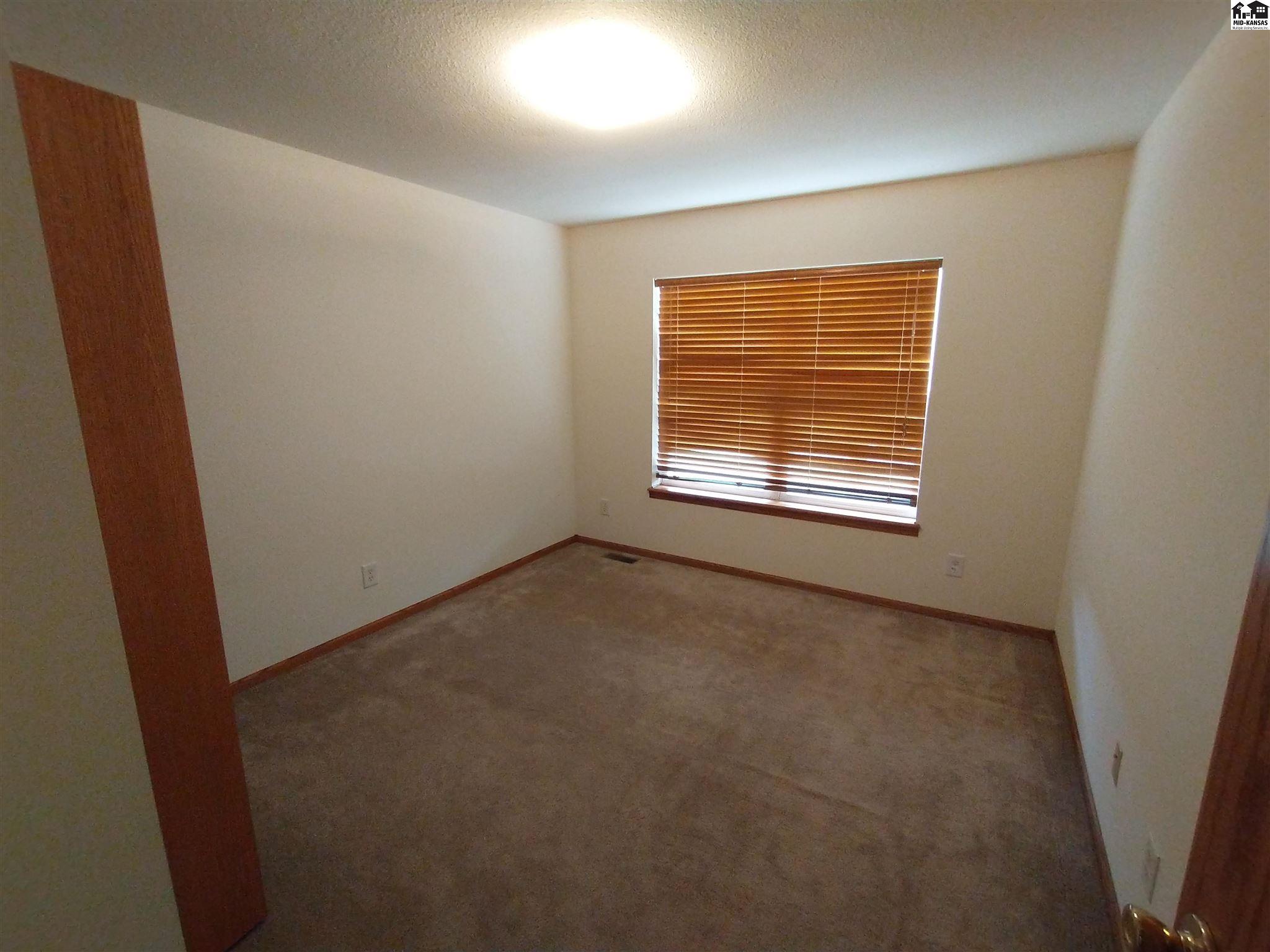 1524 Eastland Place