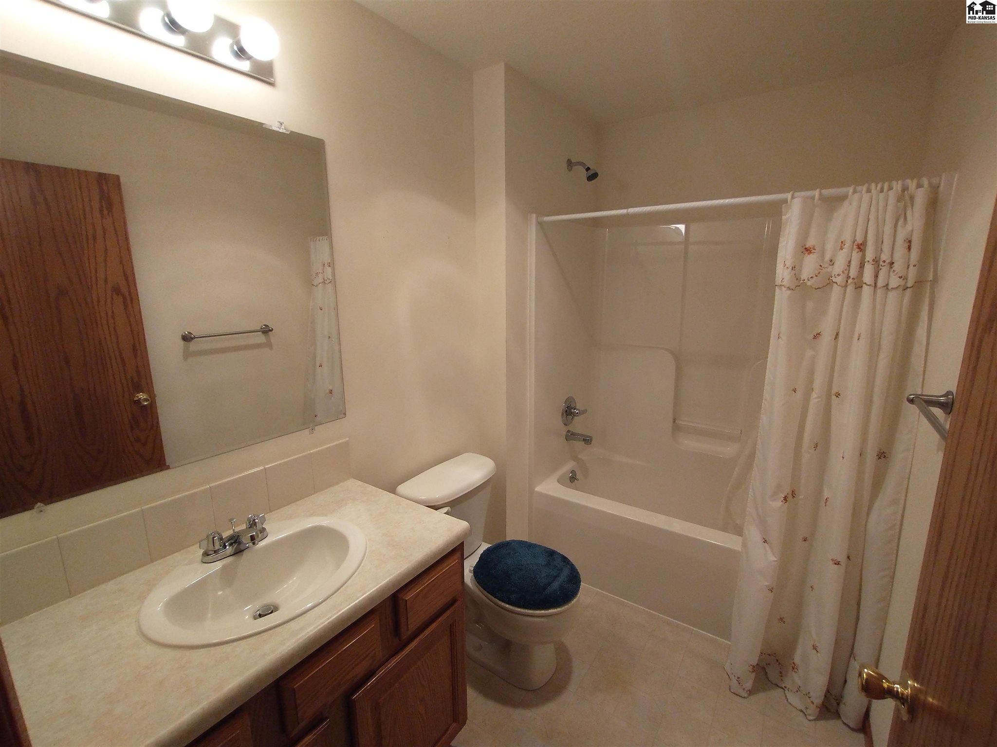 1524 Eastland Place