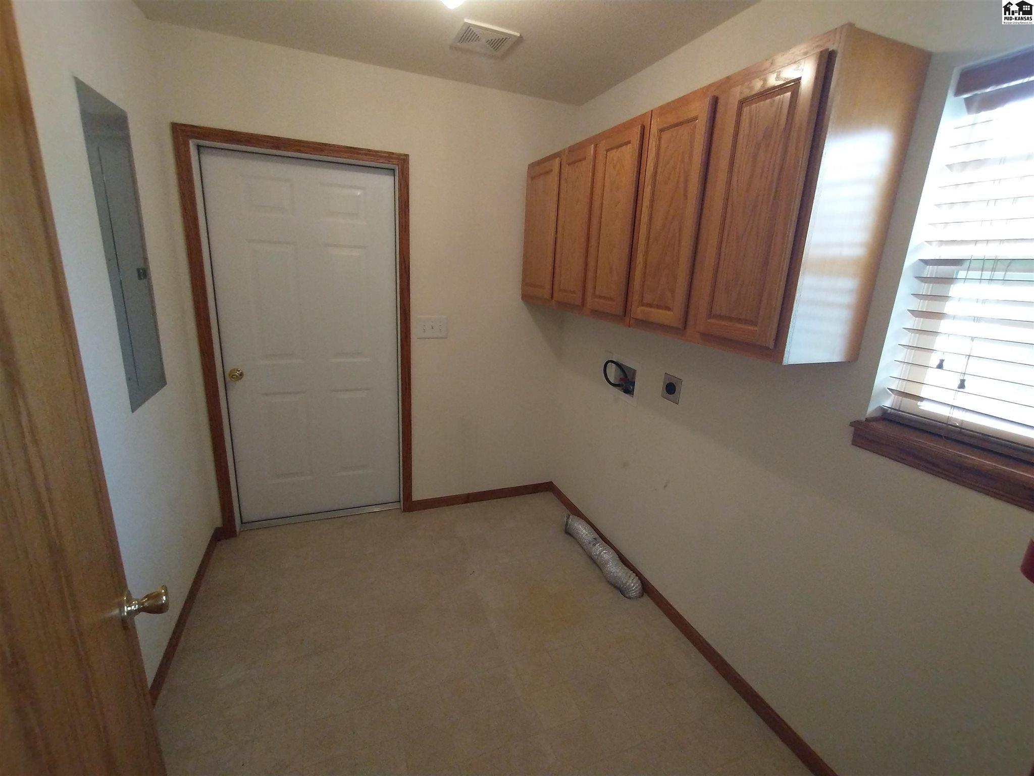 1524 Eastland Place