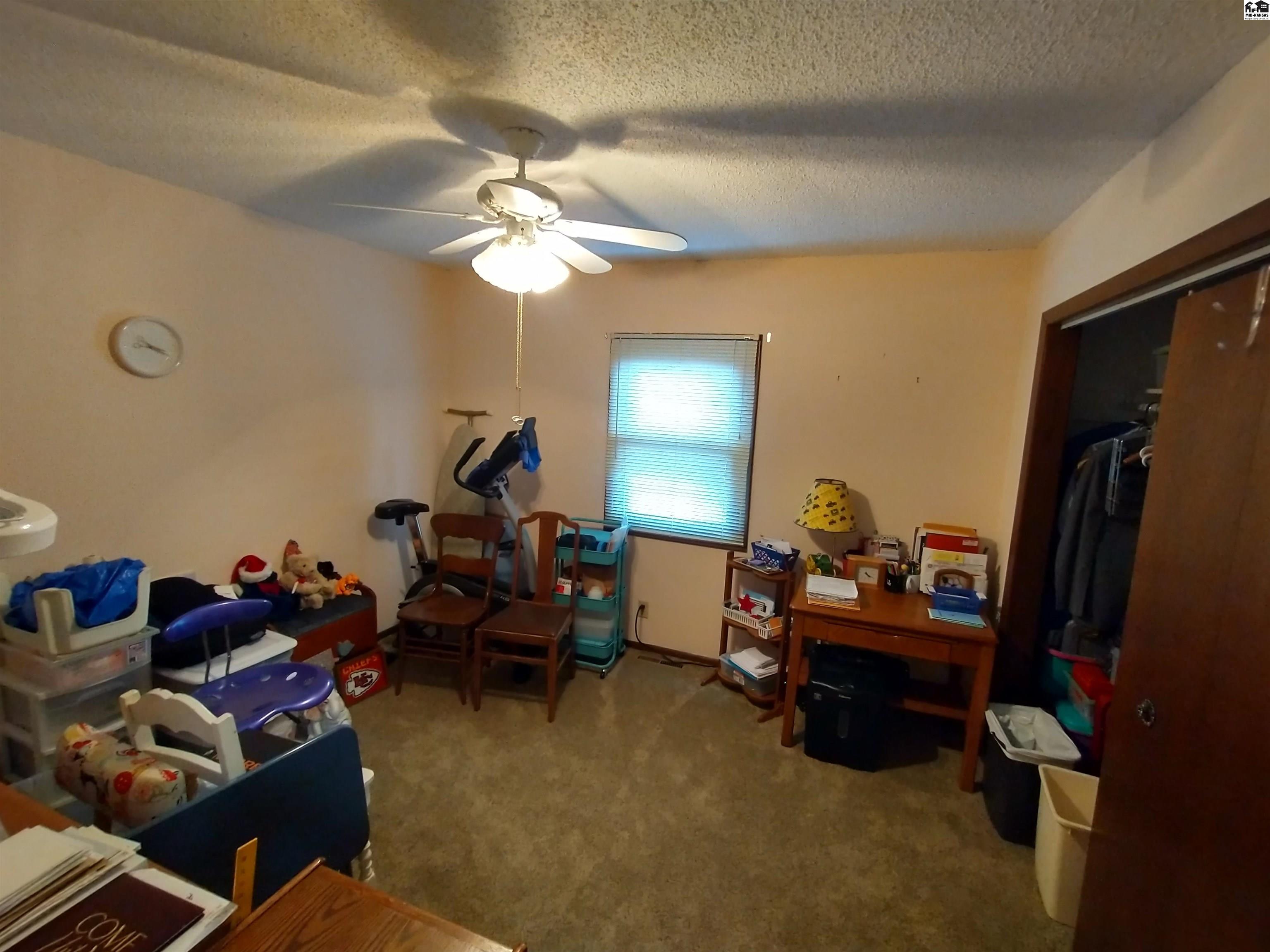 587 Sunrise Ave
