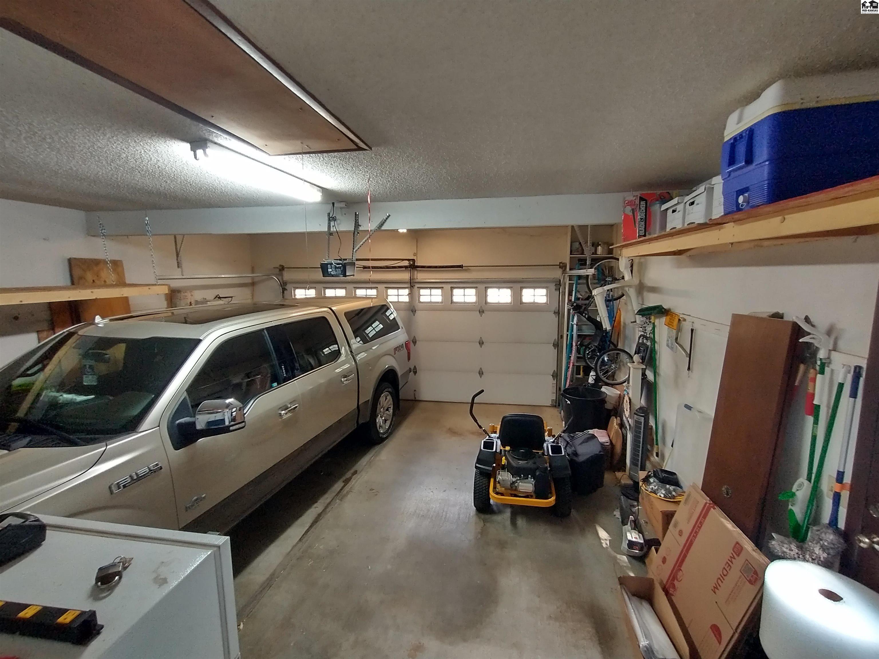 587 Sunrise Ave