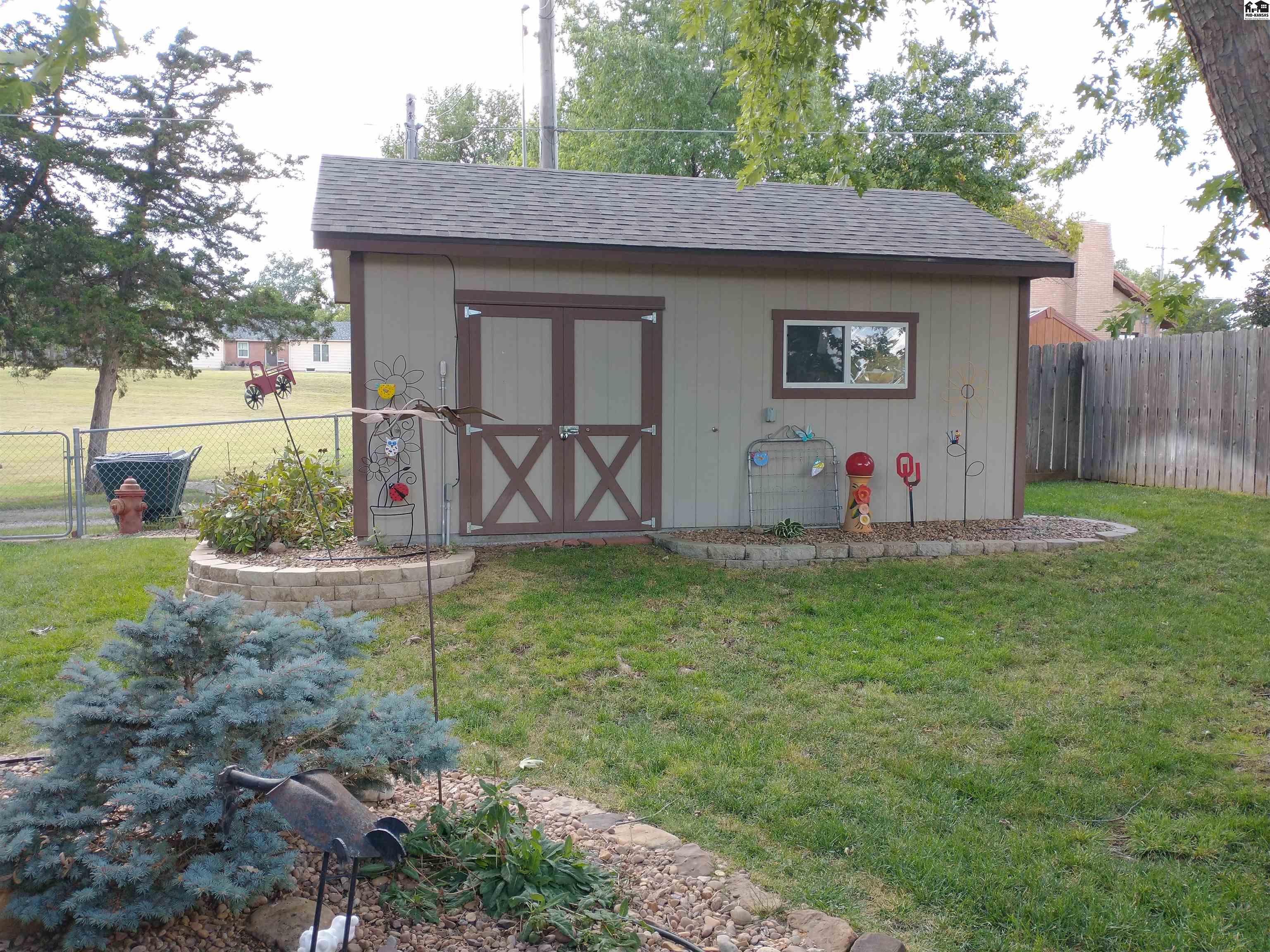 587 Sunrise Ave