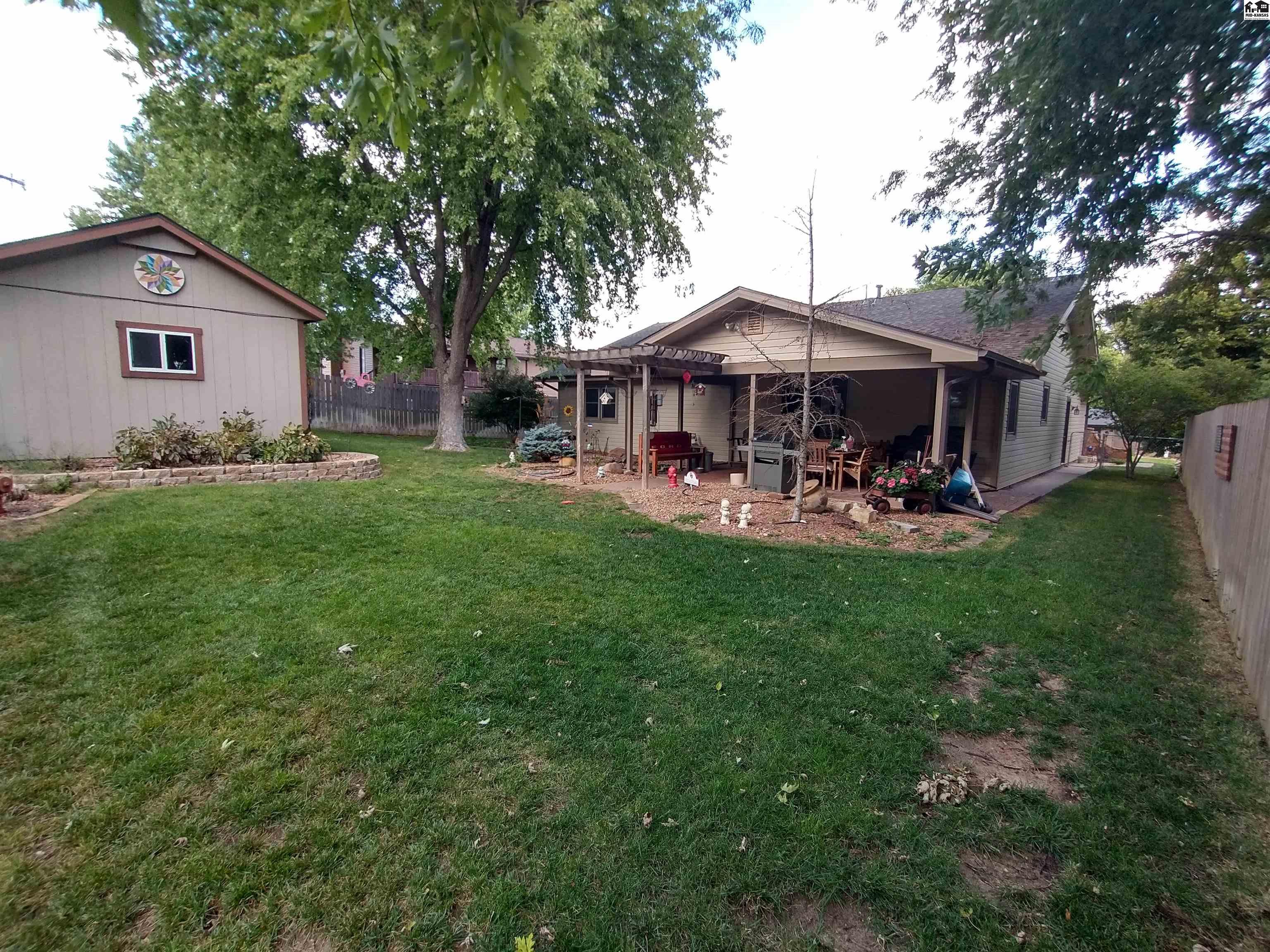 587 Sunrise Ave