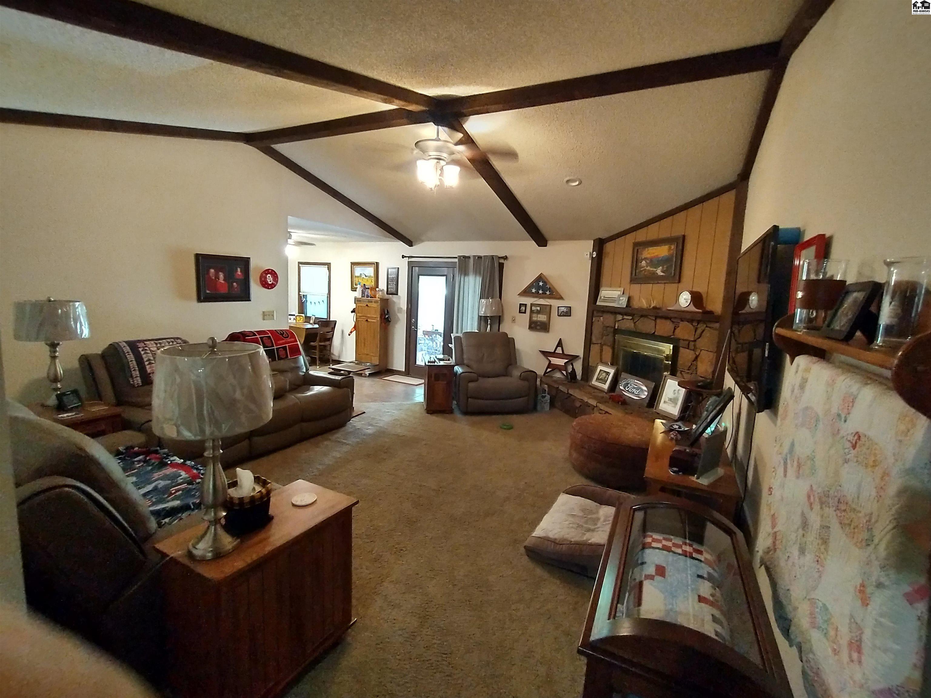 587 Sunrise Ave