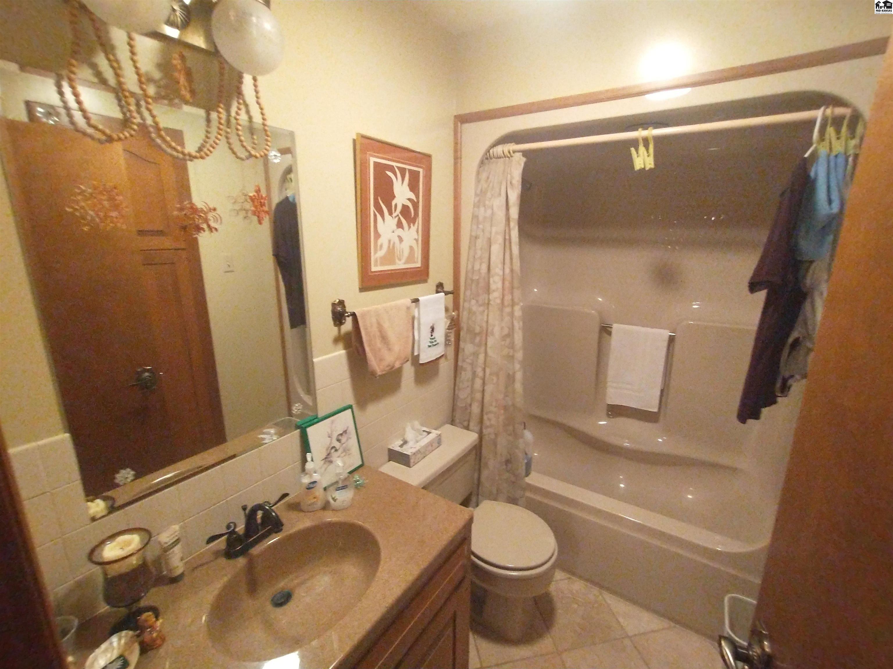 605 Sunrise Ave