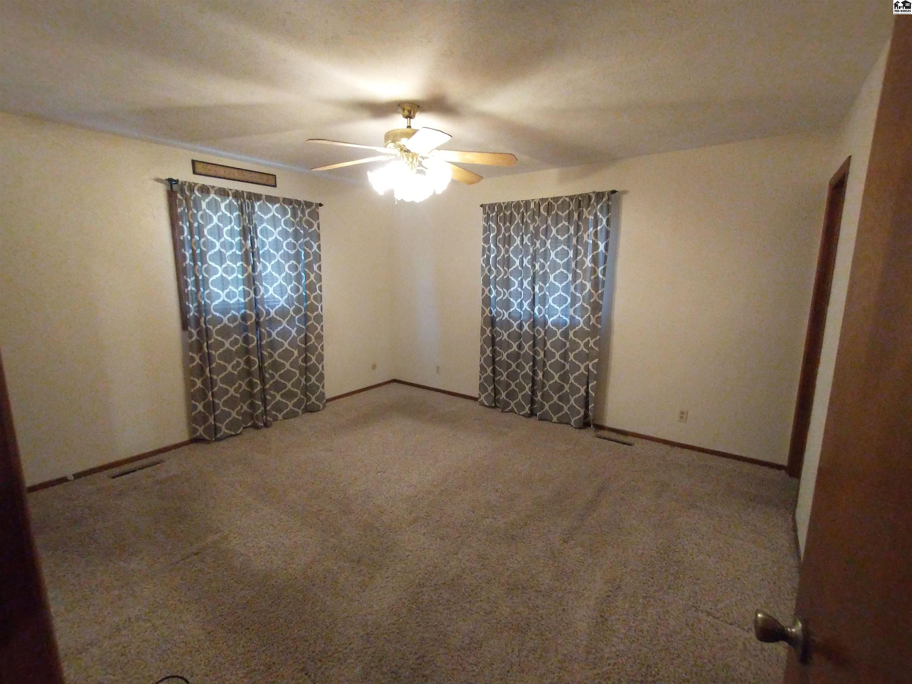 1406 Western Ave