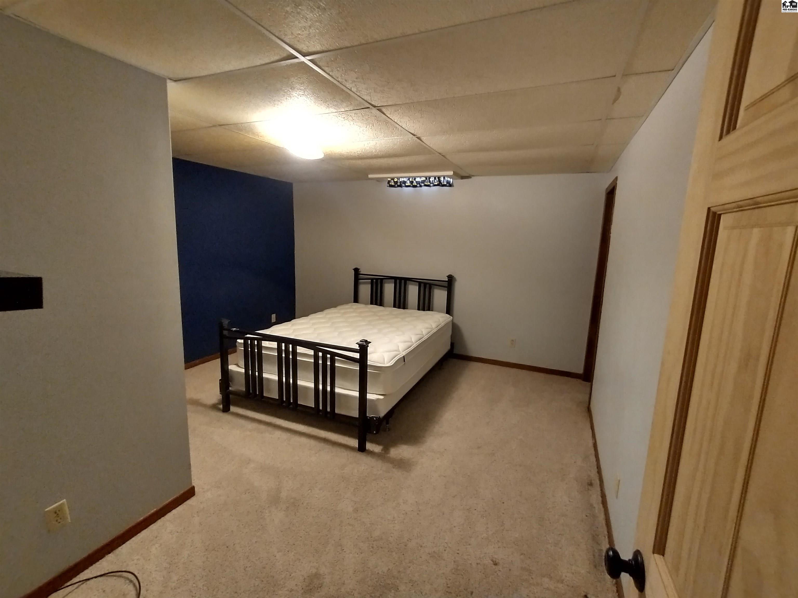 1406 Western Ave