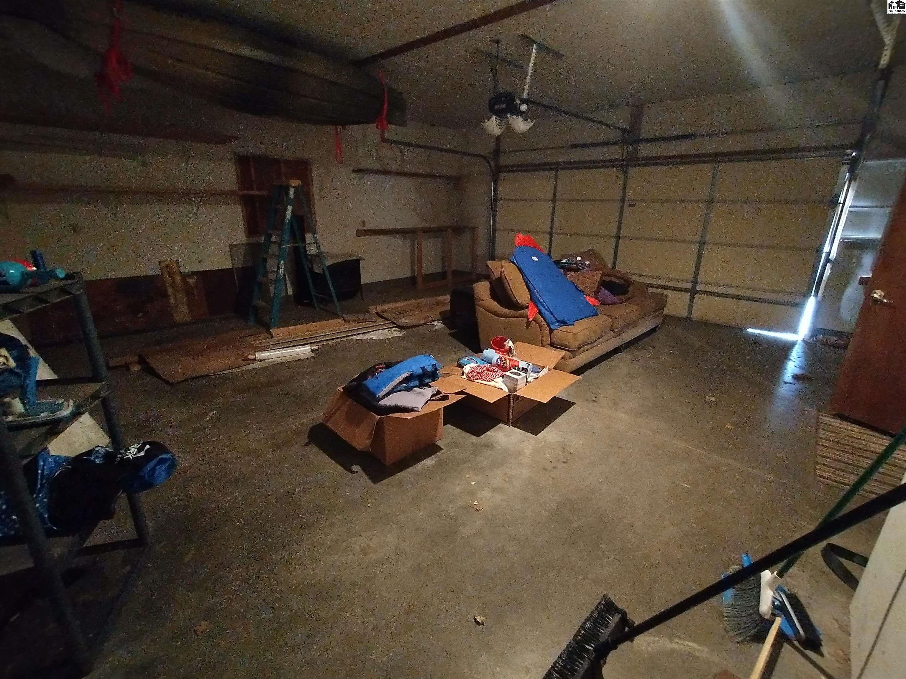 1406 Western Ave