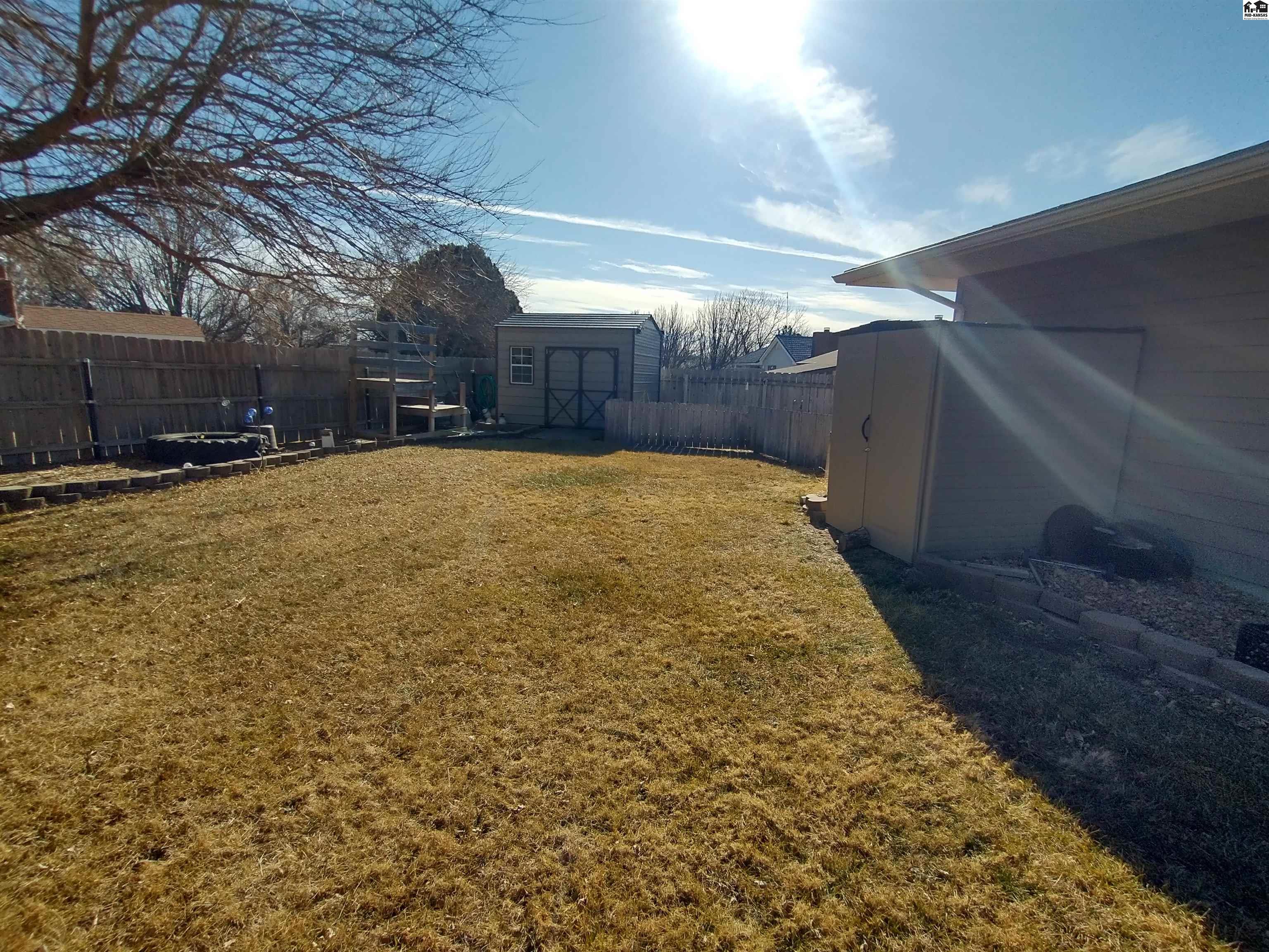 1406 Western Ave