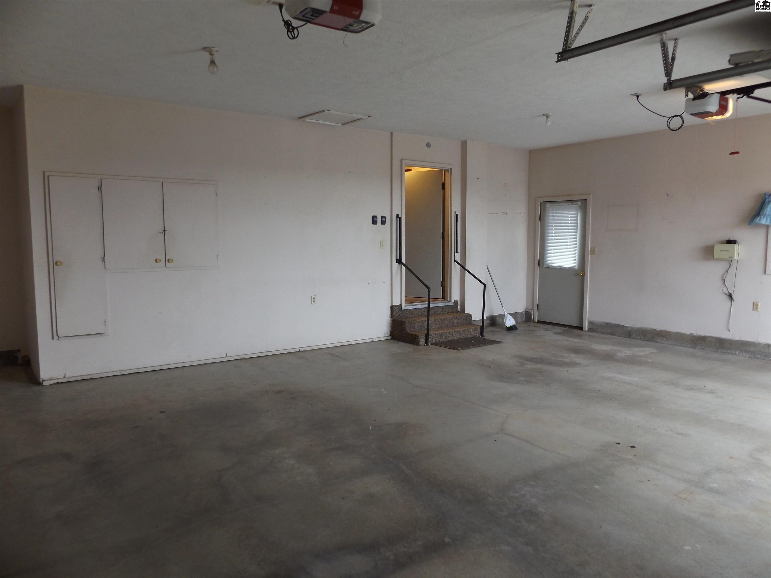 1473 W US Highway 50