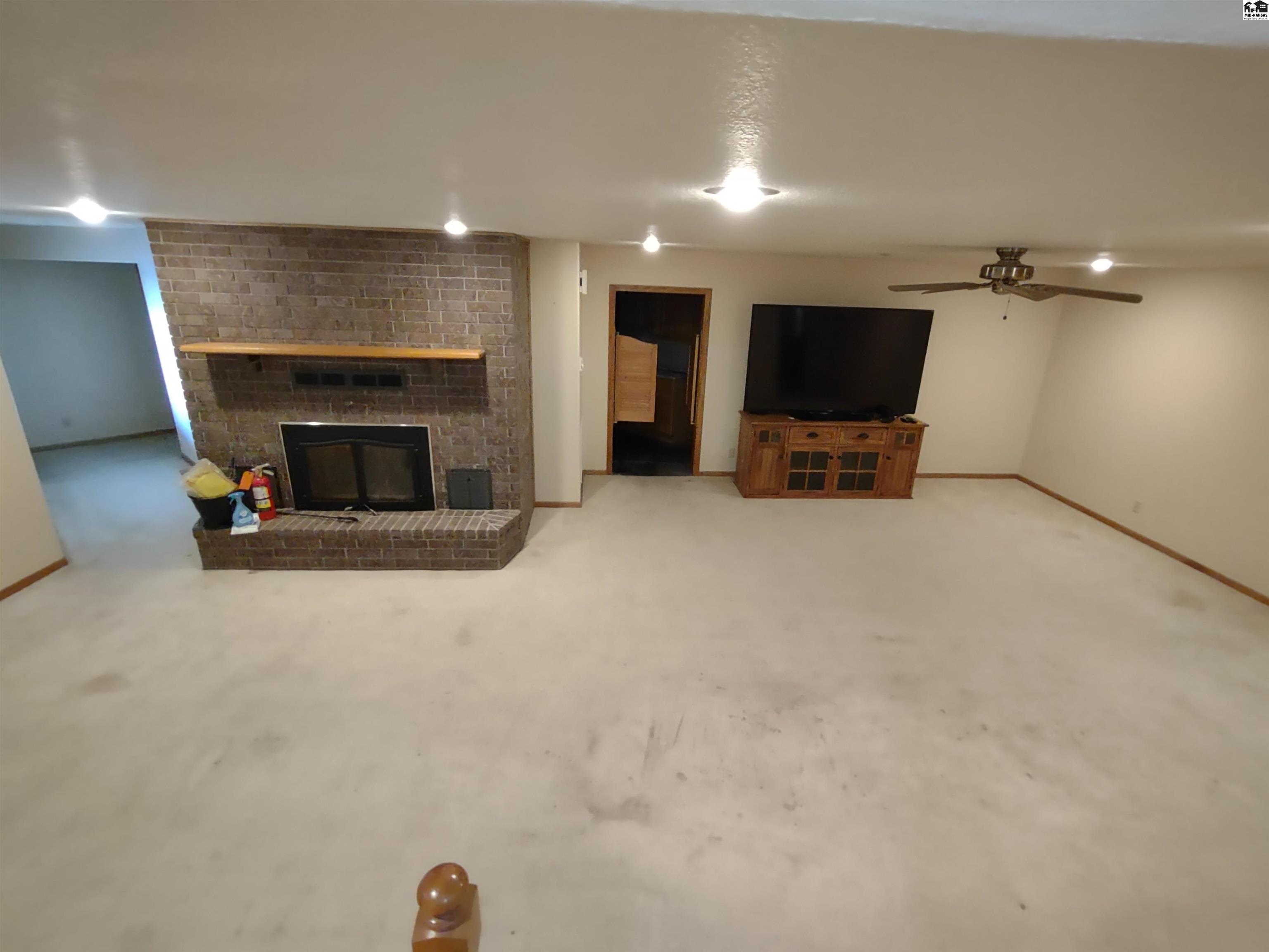 10143 SW Eastridge Rd