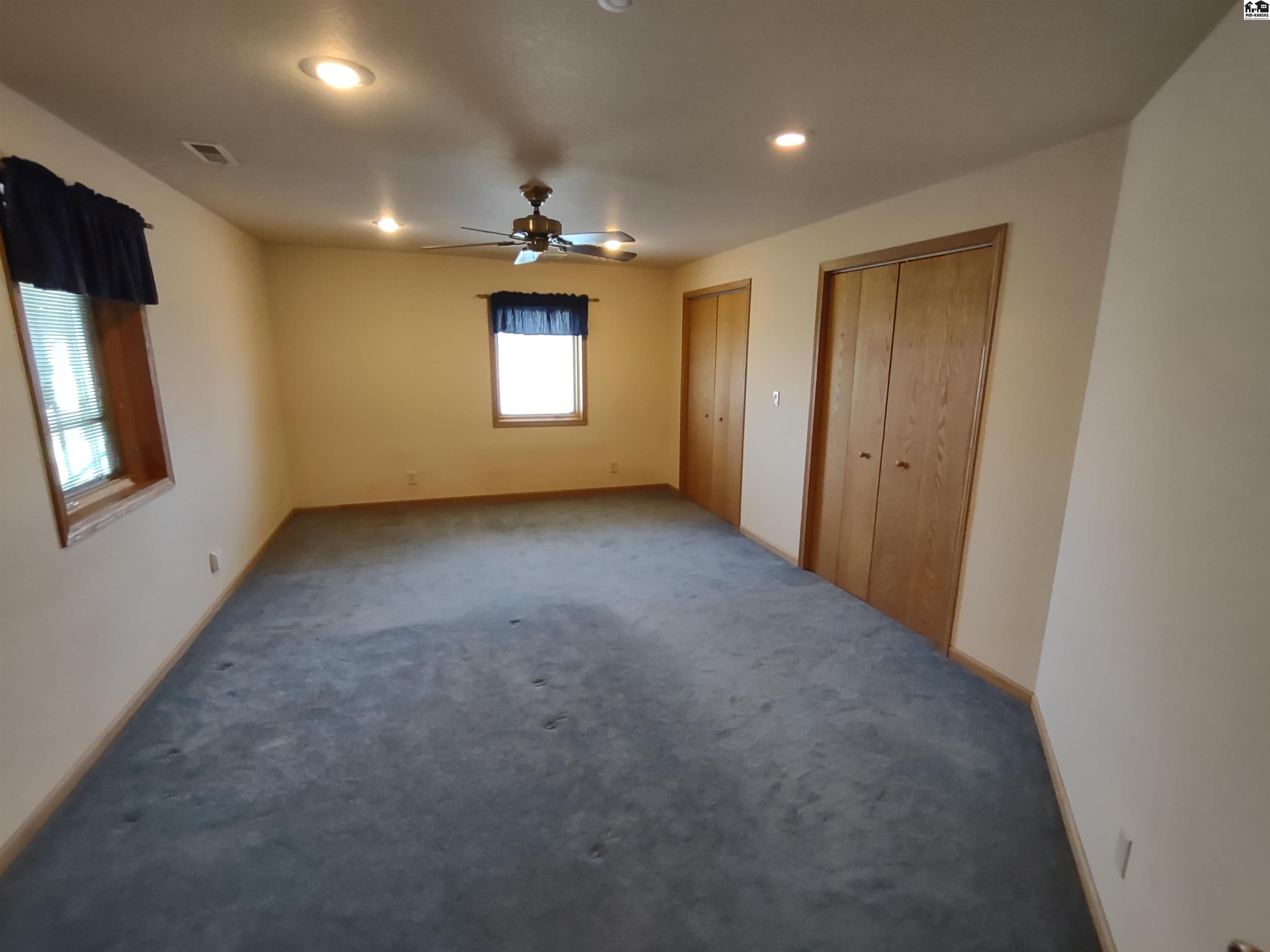 10143 SW Eastridge Rd