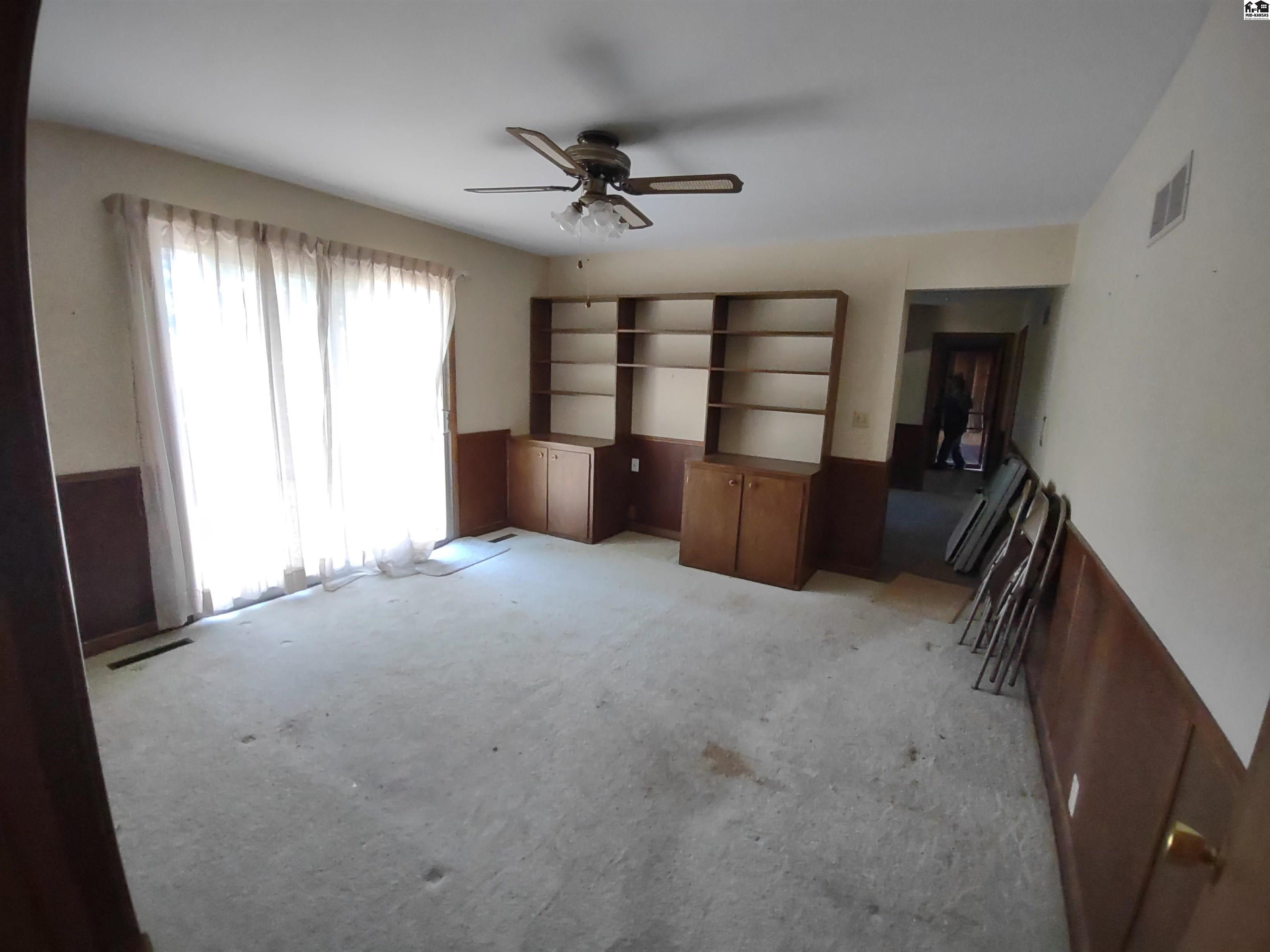 10157 Lake Rd