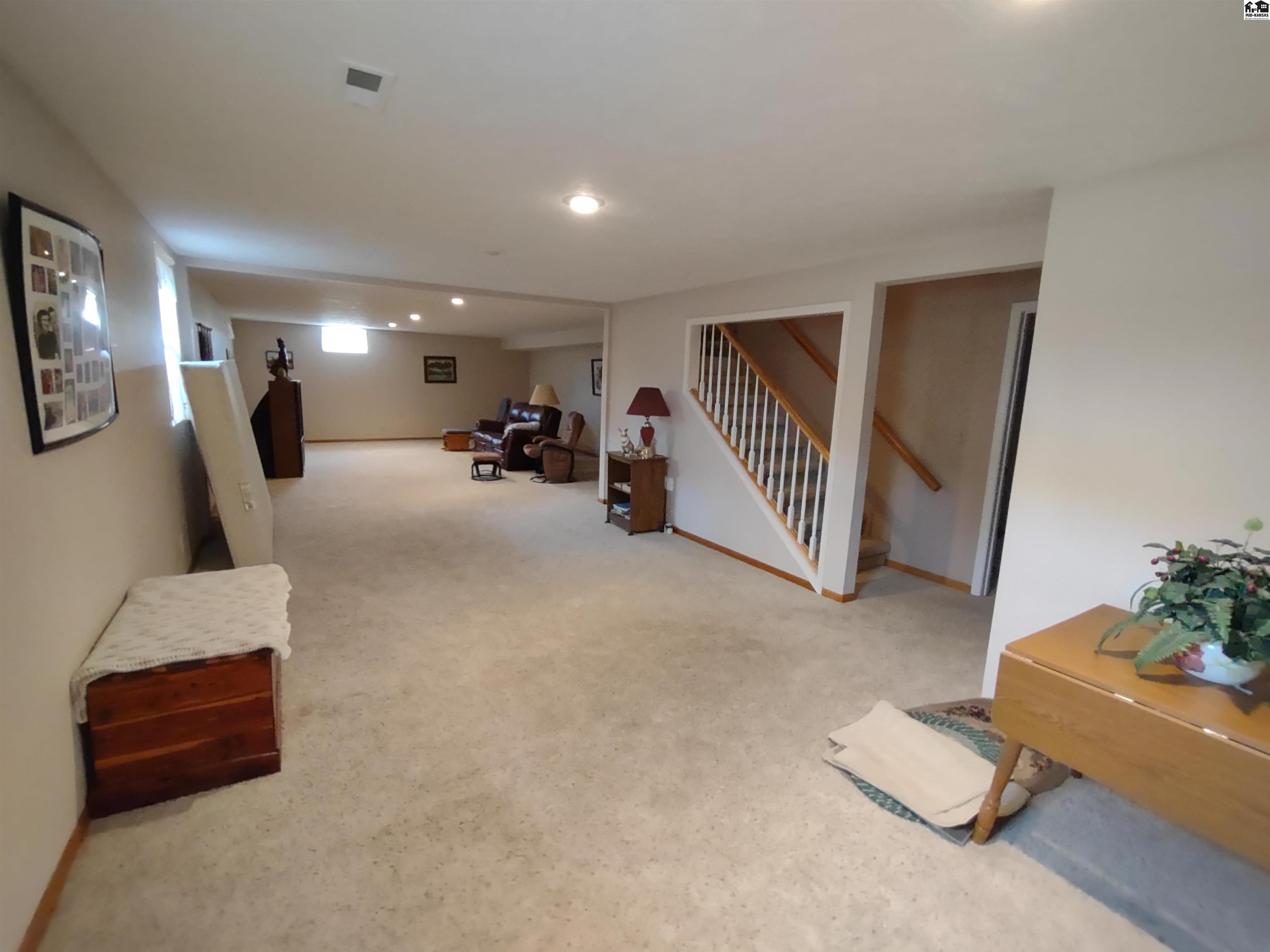 10482 W River Rd